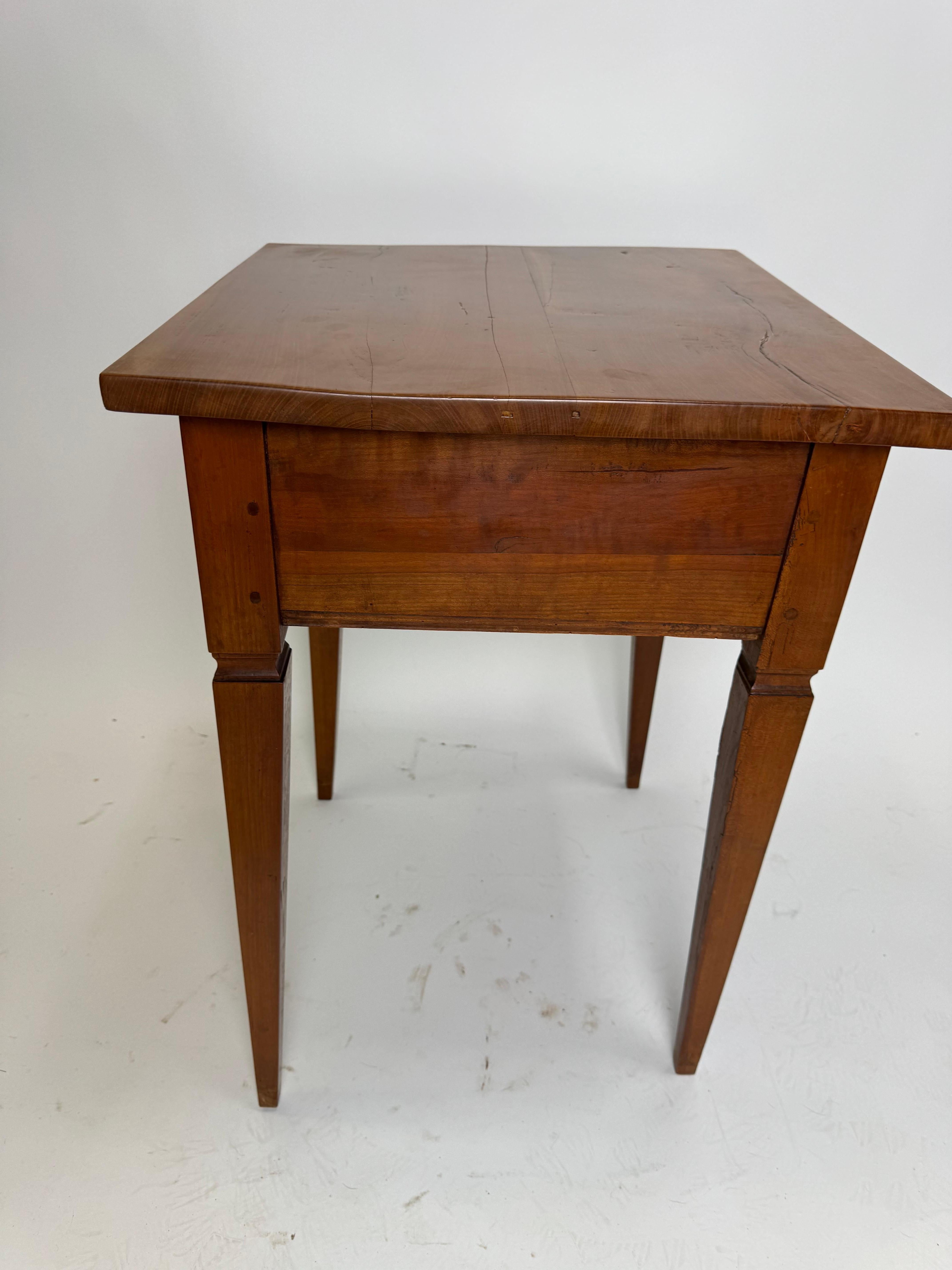 19th Century Louis XVI Style Swiss Walnut Table with Drawer For Sale 1
