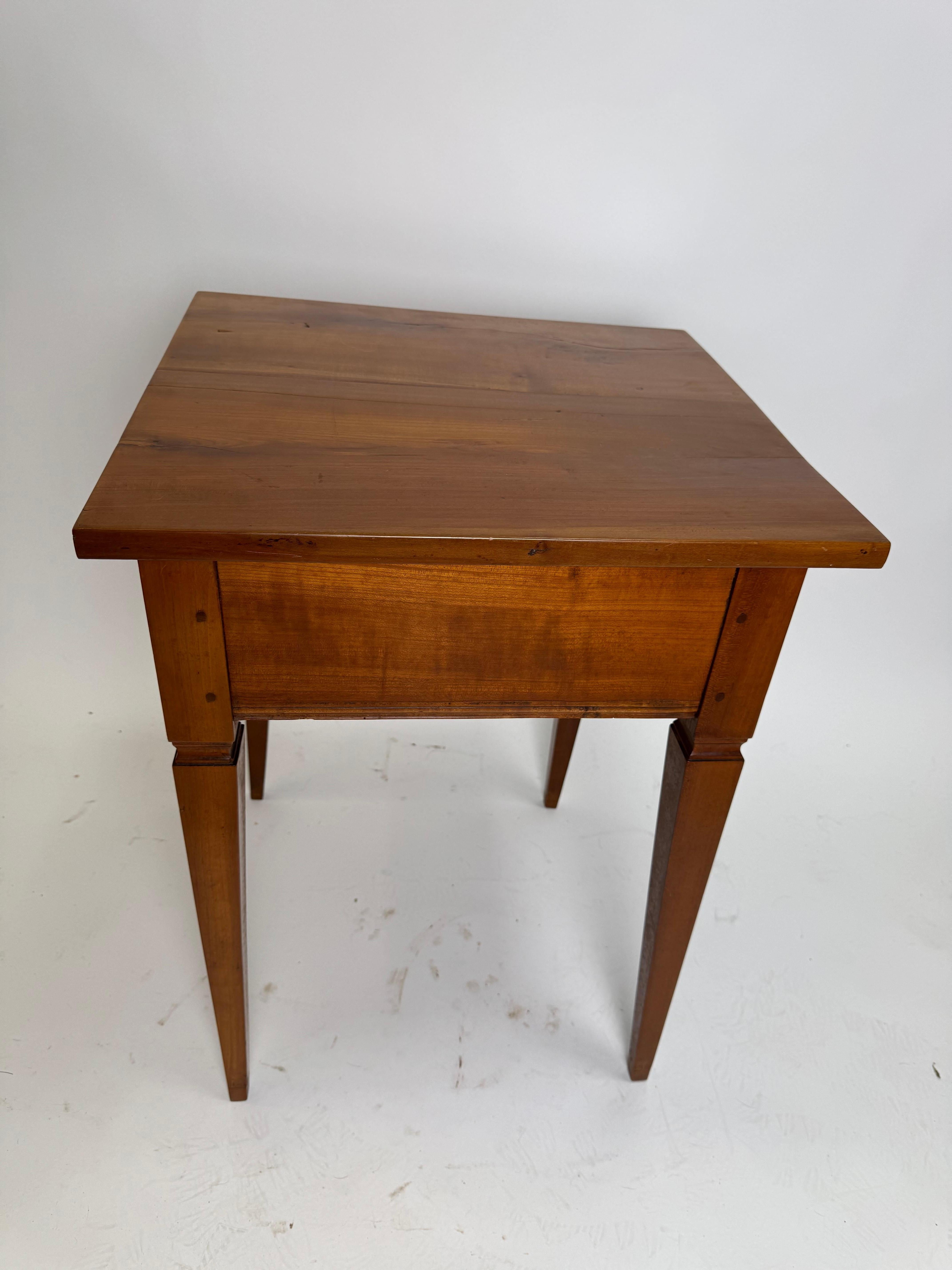 19th Century Louis XVI Style Swiss Walnut Table with Drawer For Sale 4