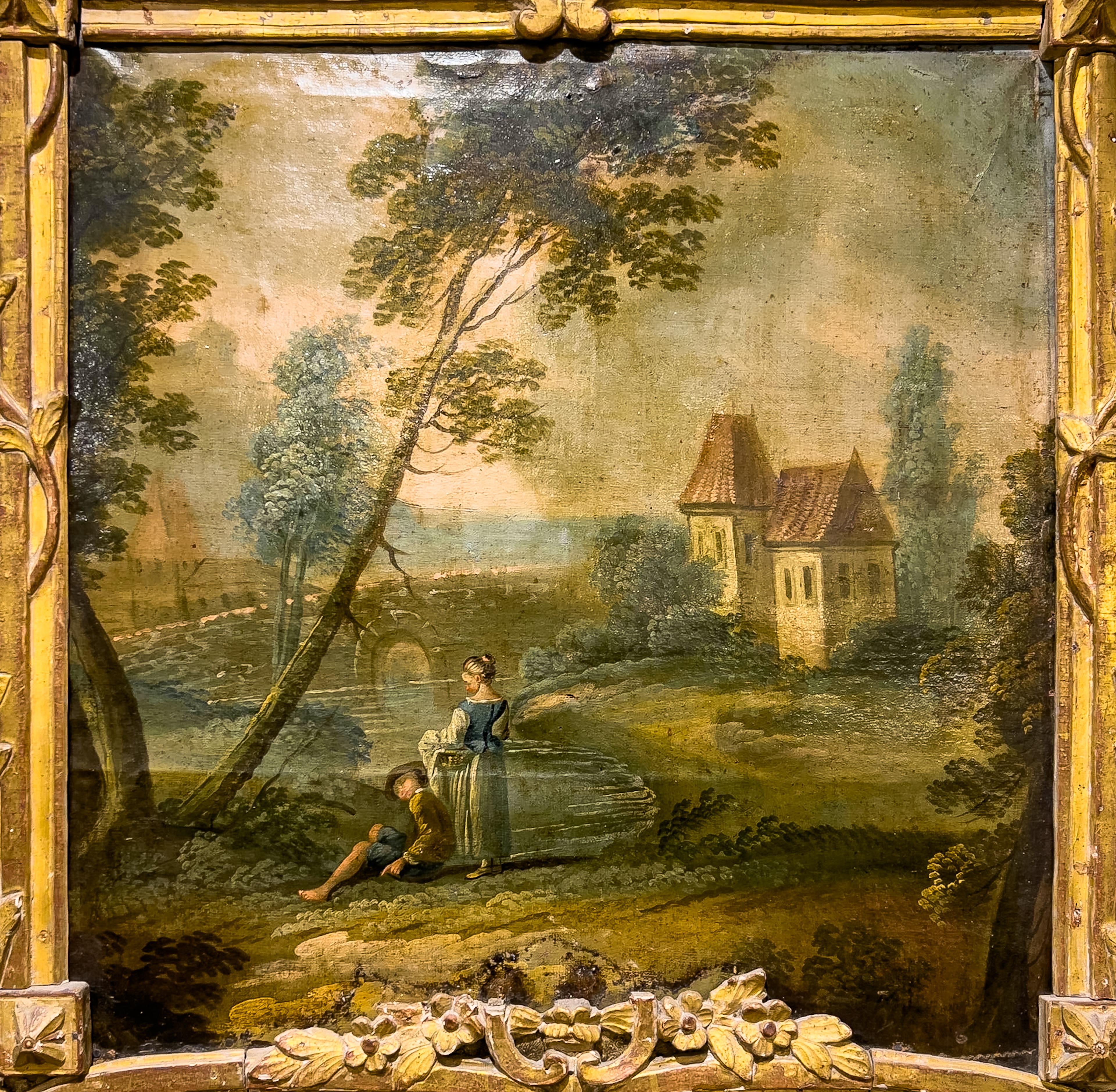 Doré Miroir Trumeau de style Louis XVI du 19ème siècle avec scène peinte en vente