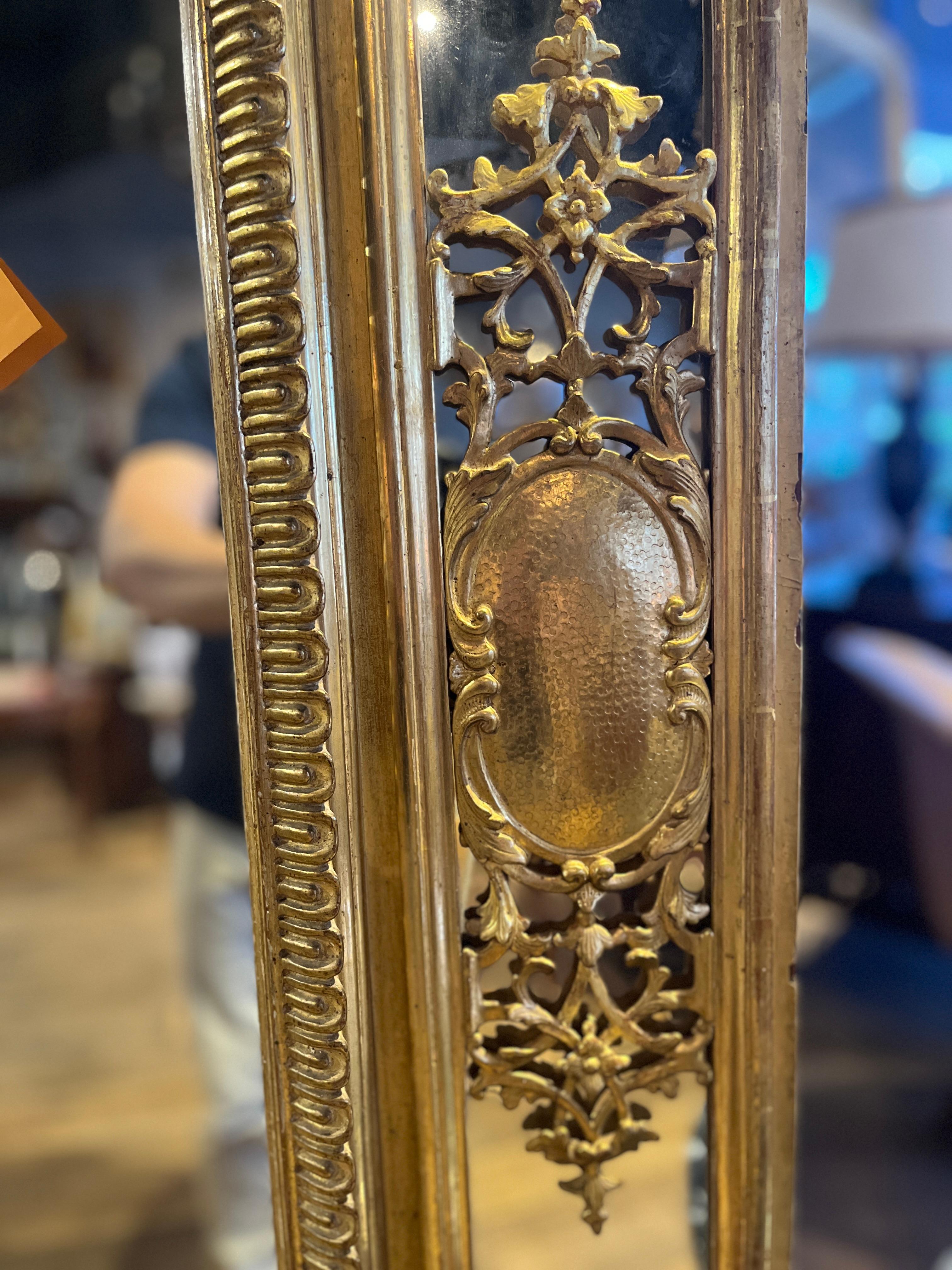 Miroir Trumeaux de style Louis XVI du 19ème siècle avec dorure d'origine Bon état - En vente à Scottsdale, AZ