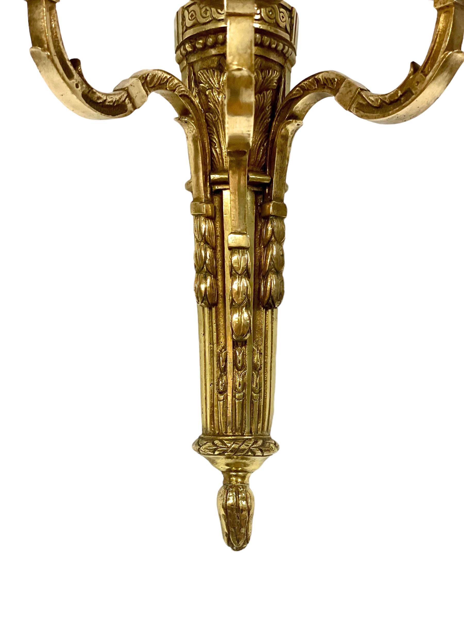 19th Century Pair of French Neoclassical Gilt Bronze Wall Sconces For Sale 2