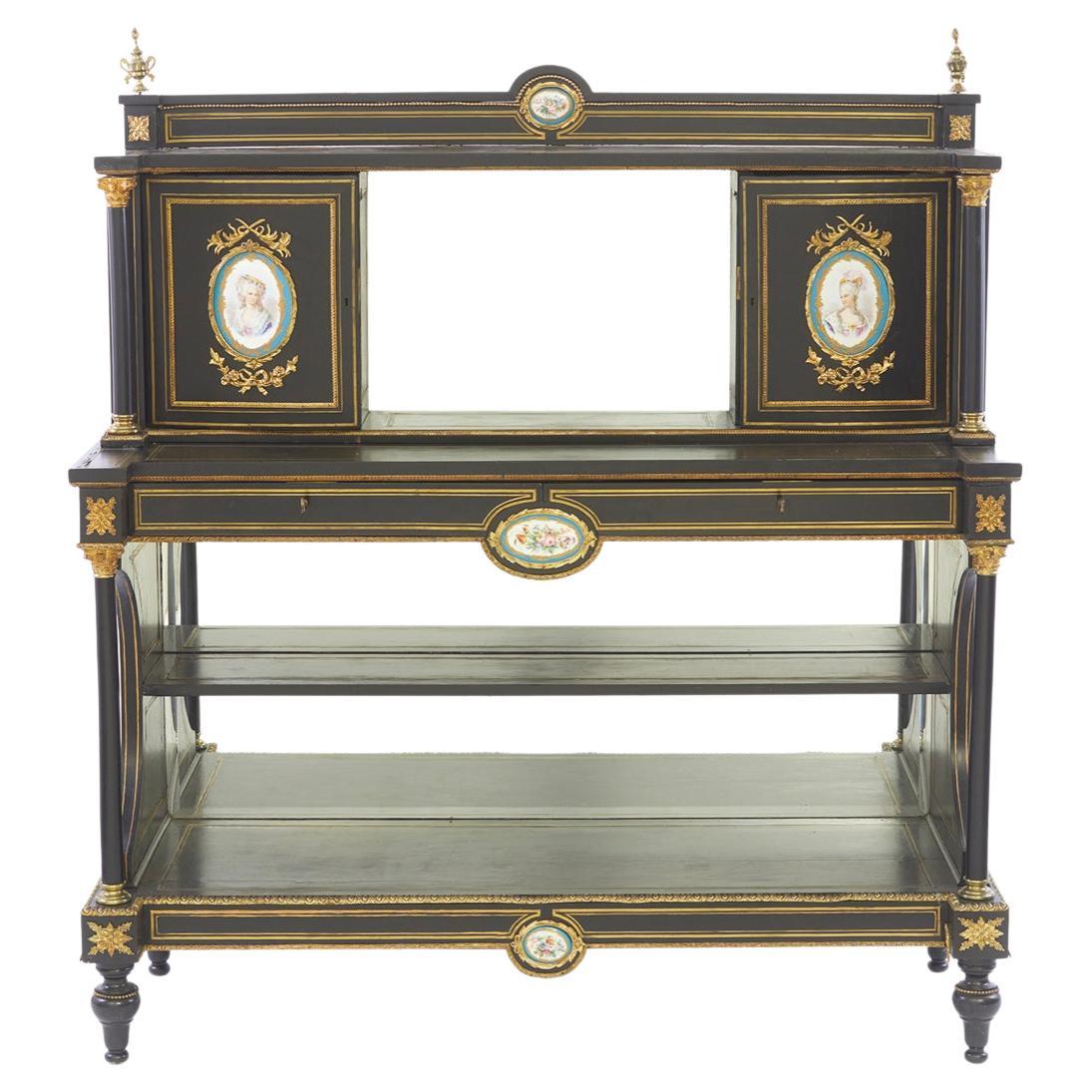 Holzgeschnitztes Sideboard im Louis-XVI-Stil des 19. Jahrhunderts im Angebot