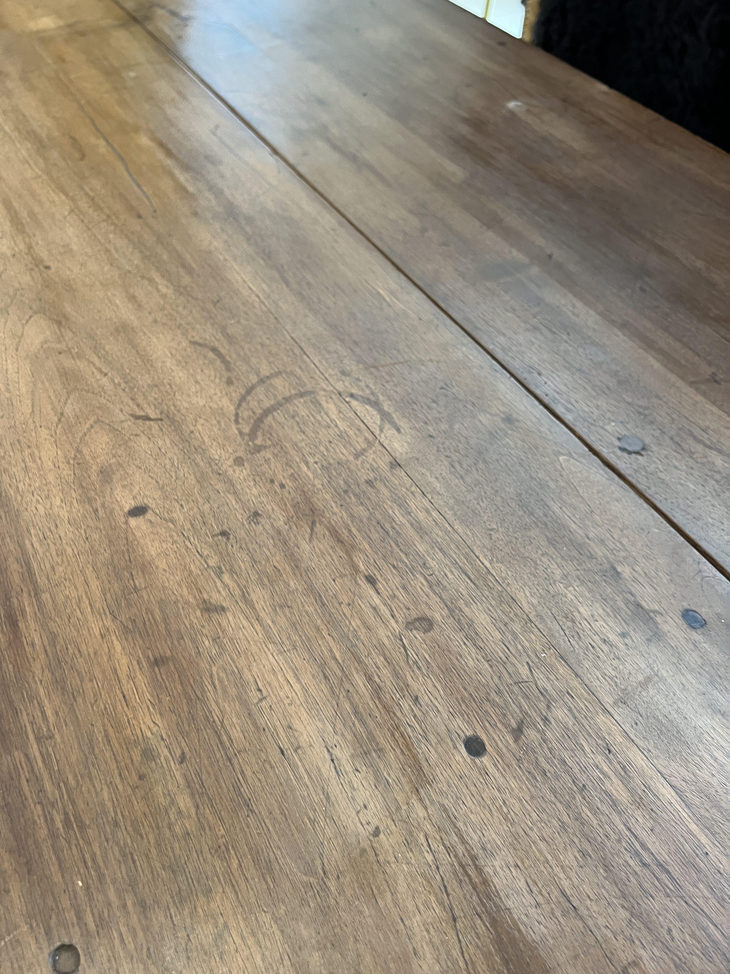 19th Century Louis XVI Walnut Table For Sale 2