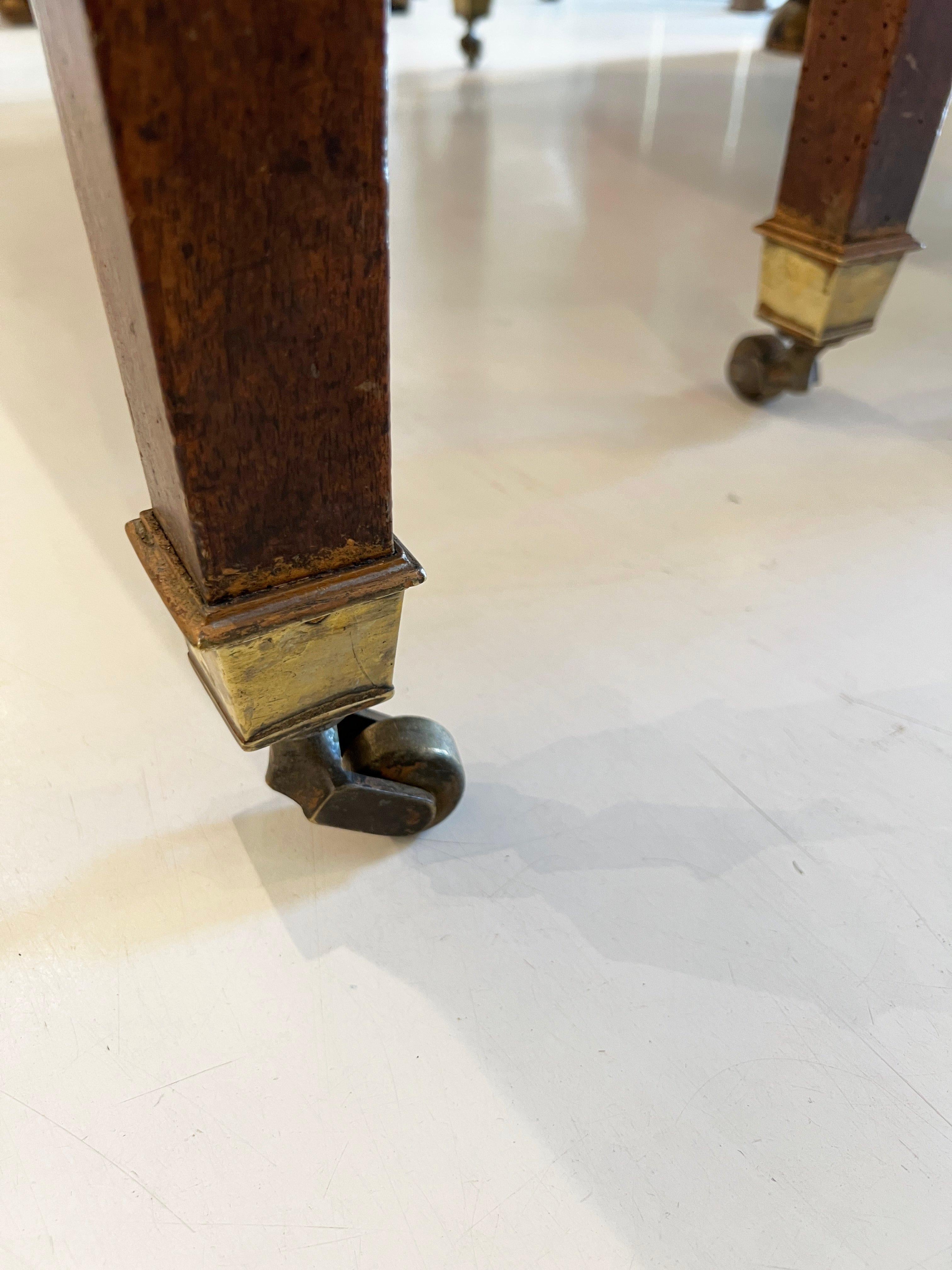 19th Century Louis XVI Walnut Table For Sale 3