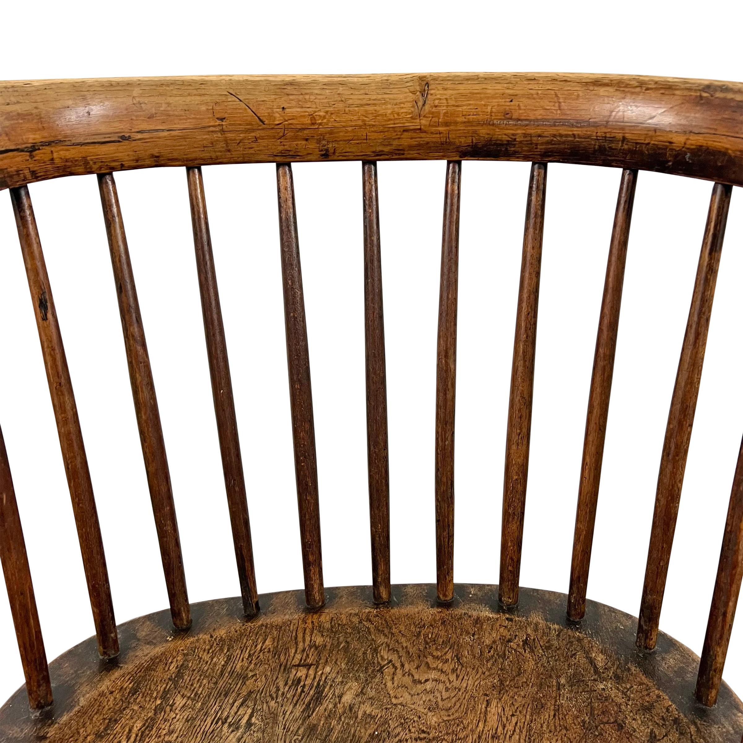 19th Century Low-Back Windsor Chair For Sale 4