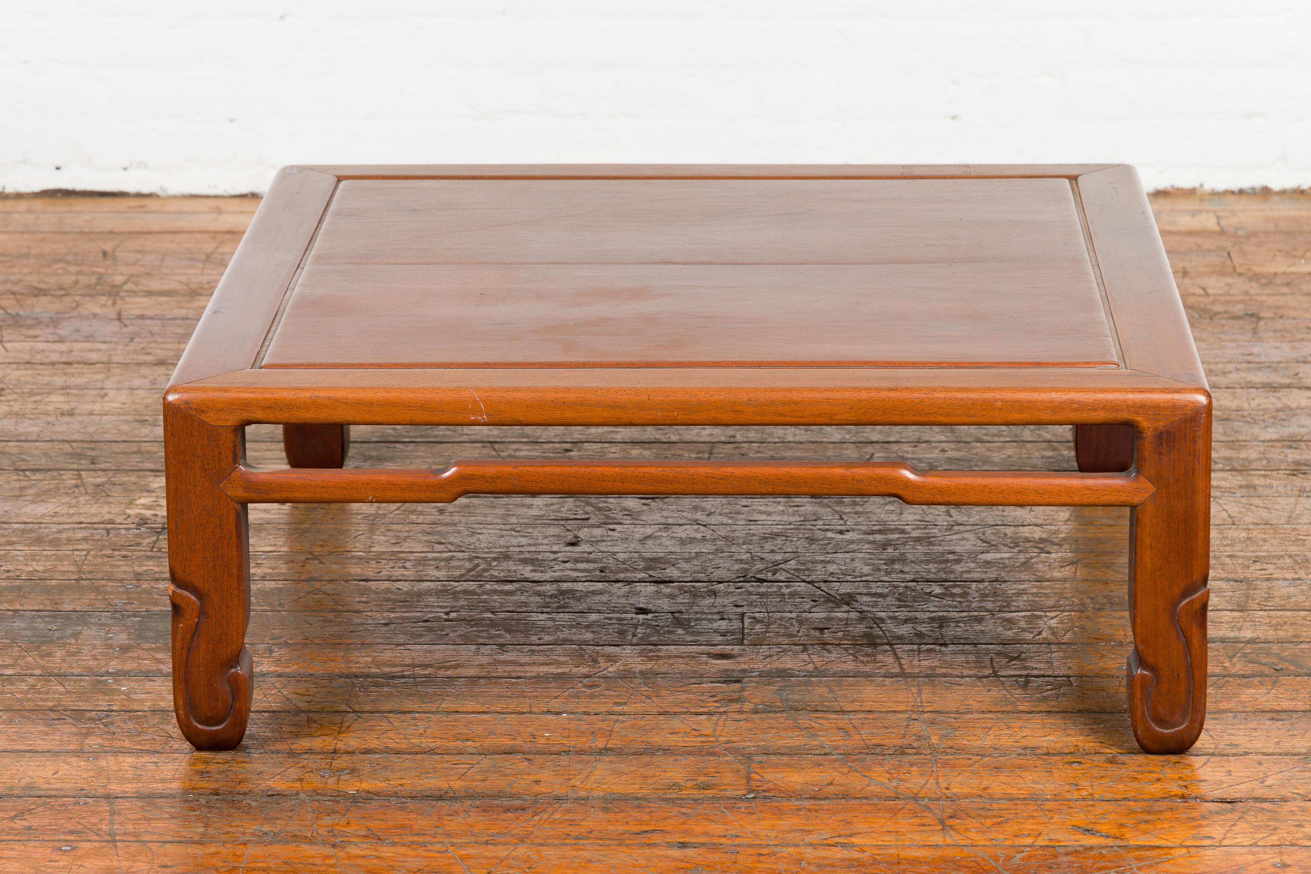Chinese 19th Century Low Kang Coffee Table with Humpback Stretcher and Horsehoof Feet For Sale