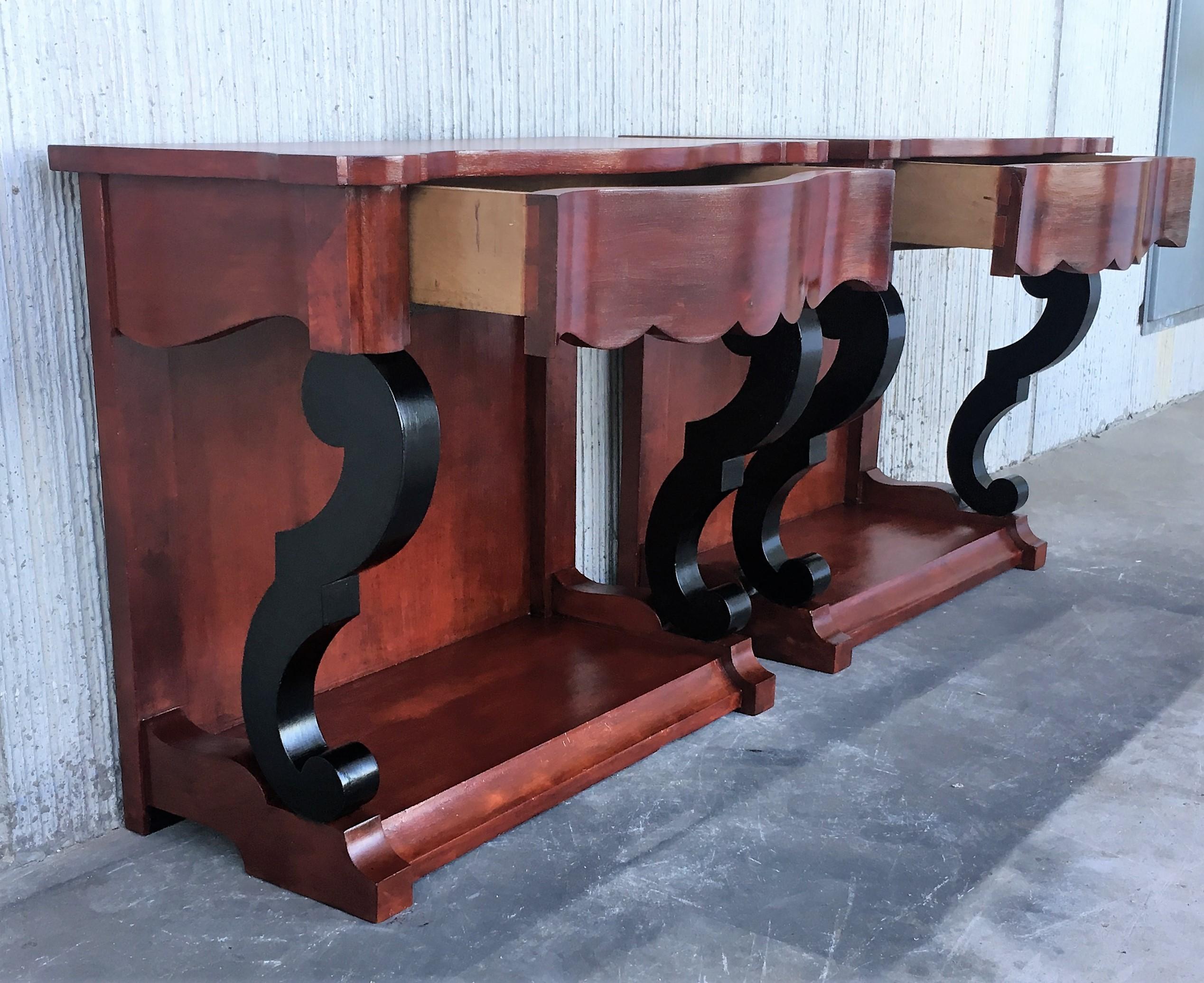 19th Century Low Pair of Console Tables or Nightstands in Mahogany For Sale 1