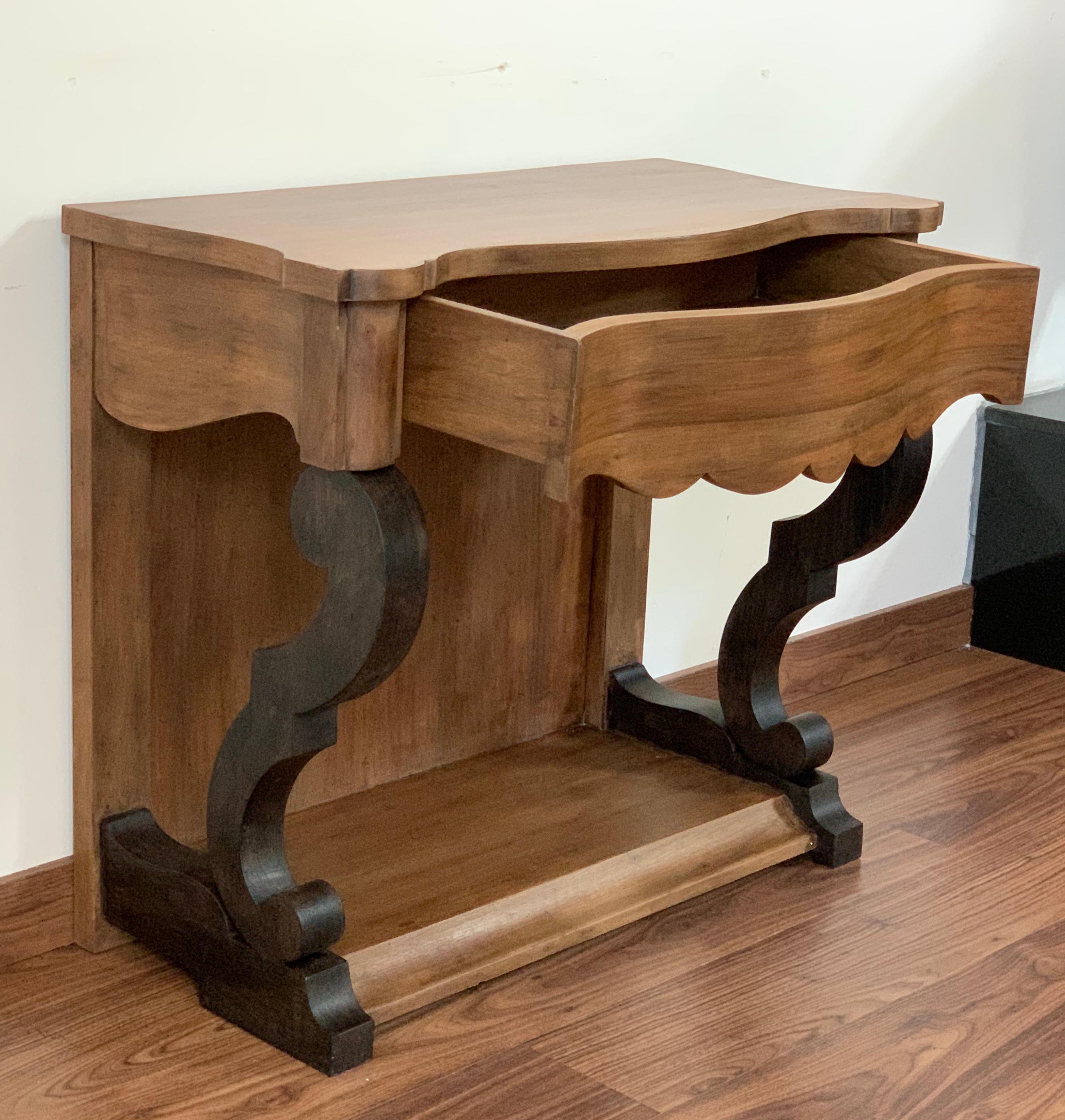 19th Century Low Pair of Console Tables or Nightstands in Mahogany For Sale 2