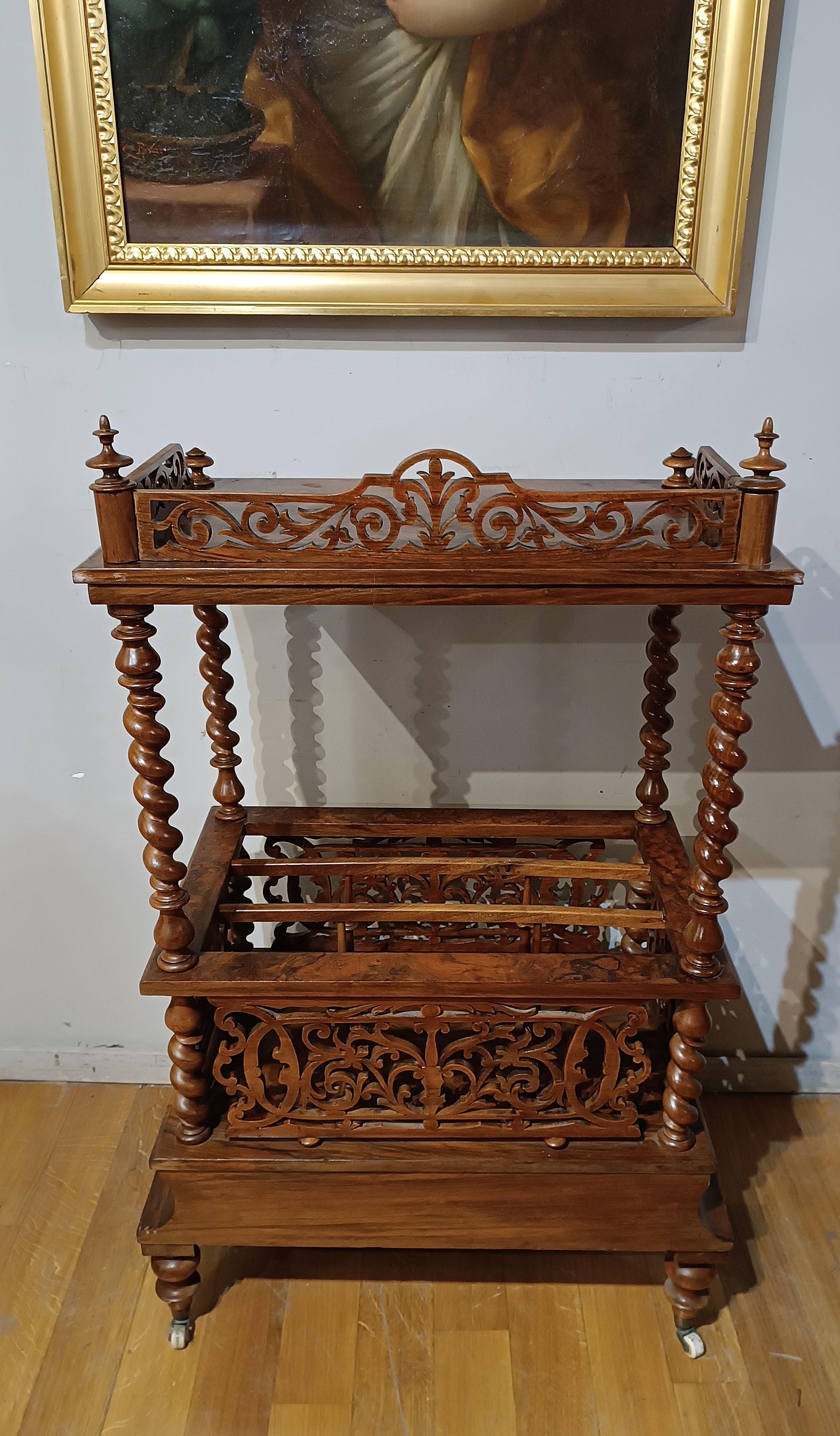 English 19th CENTURY MAGAZINE RACK IN BRIAR AND SOLID WALNUT For Sale