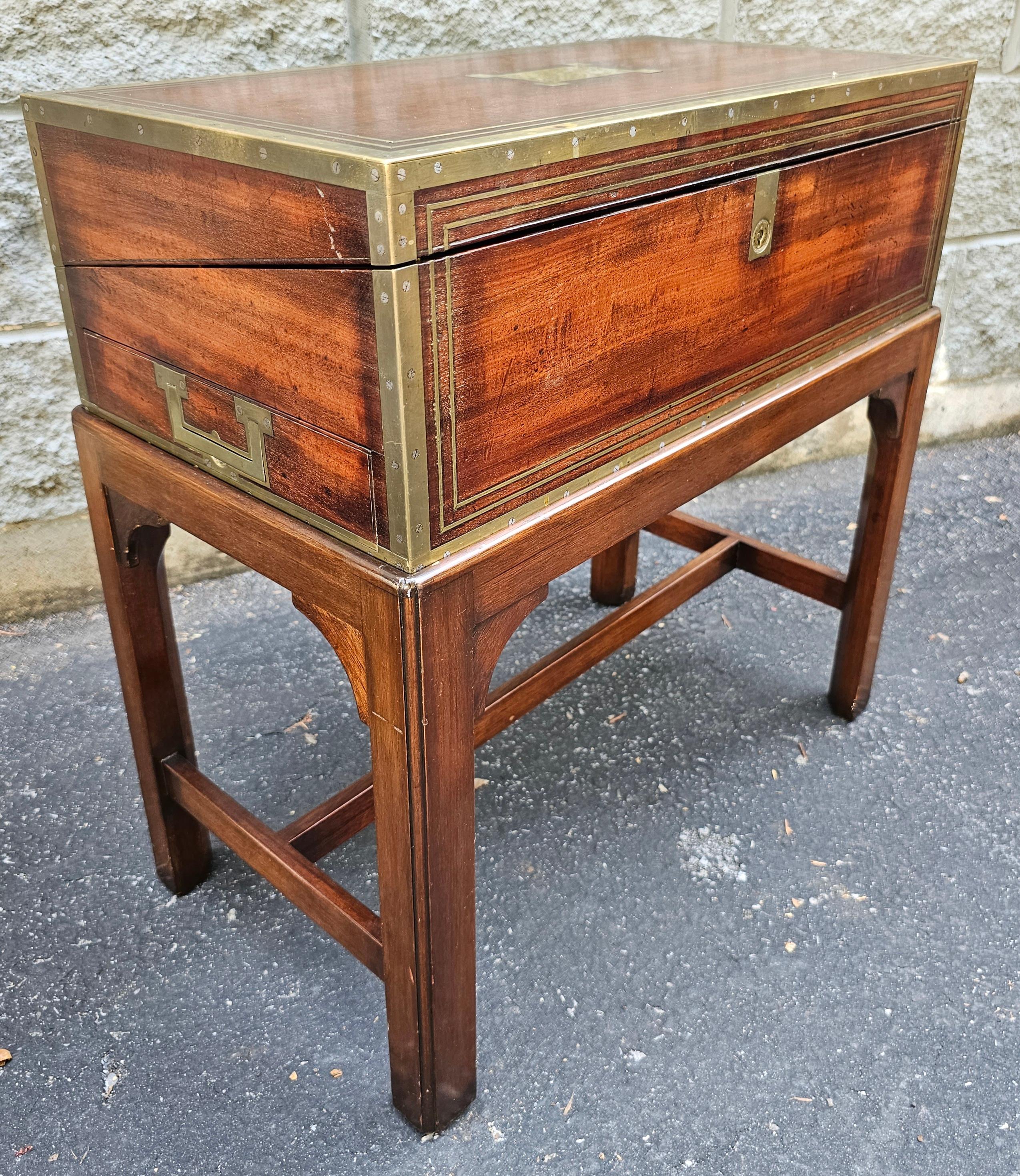 19th Century Mahogany and Brass Inlays Travel Desk on Stand In Good Condition For Sale In Germantown, MD