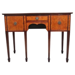 Credenza in mogano e radica di olmo del XIX secolo di "The Woodworkers Ltd, Kilkenny".
