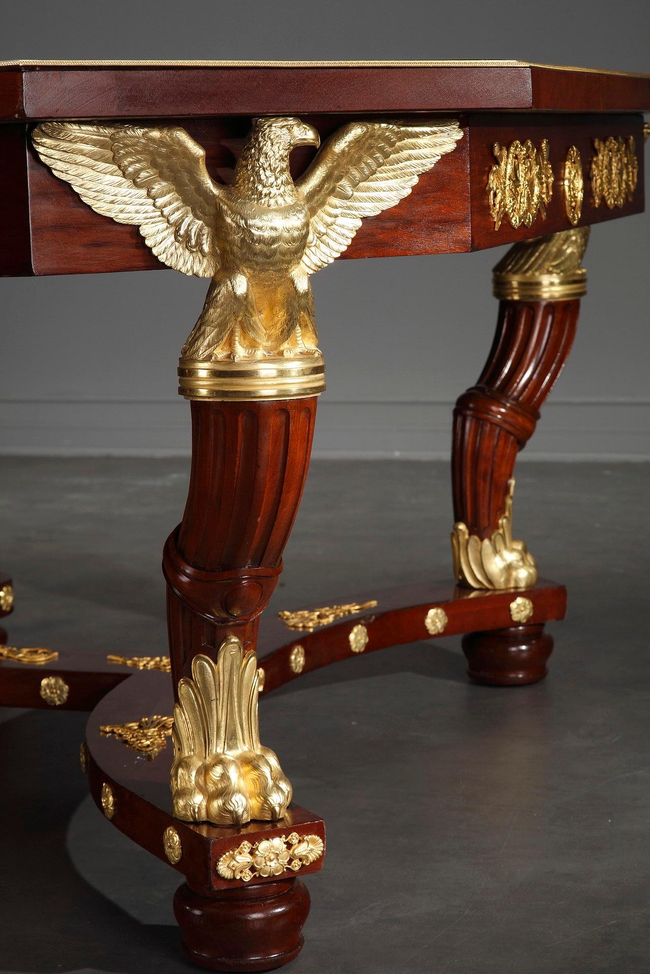 19th Century Mahogany and Gilt Bronze Dining Room Suite in Empire Style In Good Condition In Paris, FR