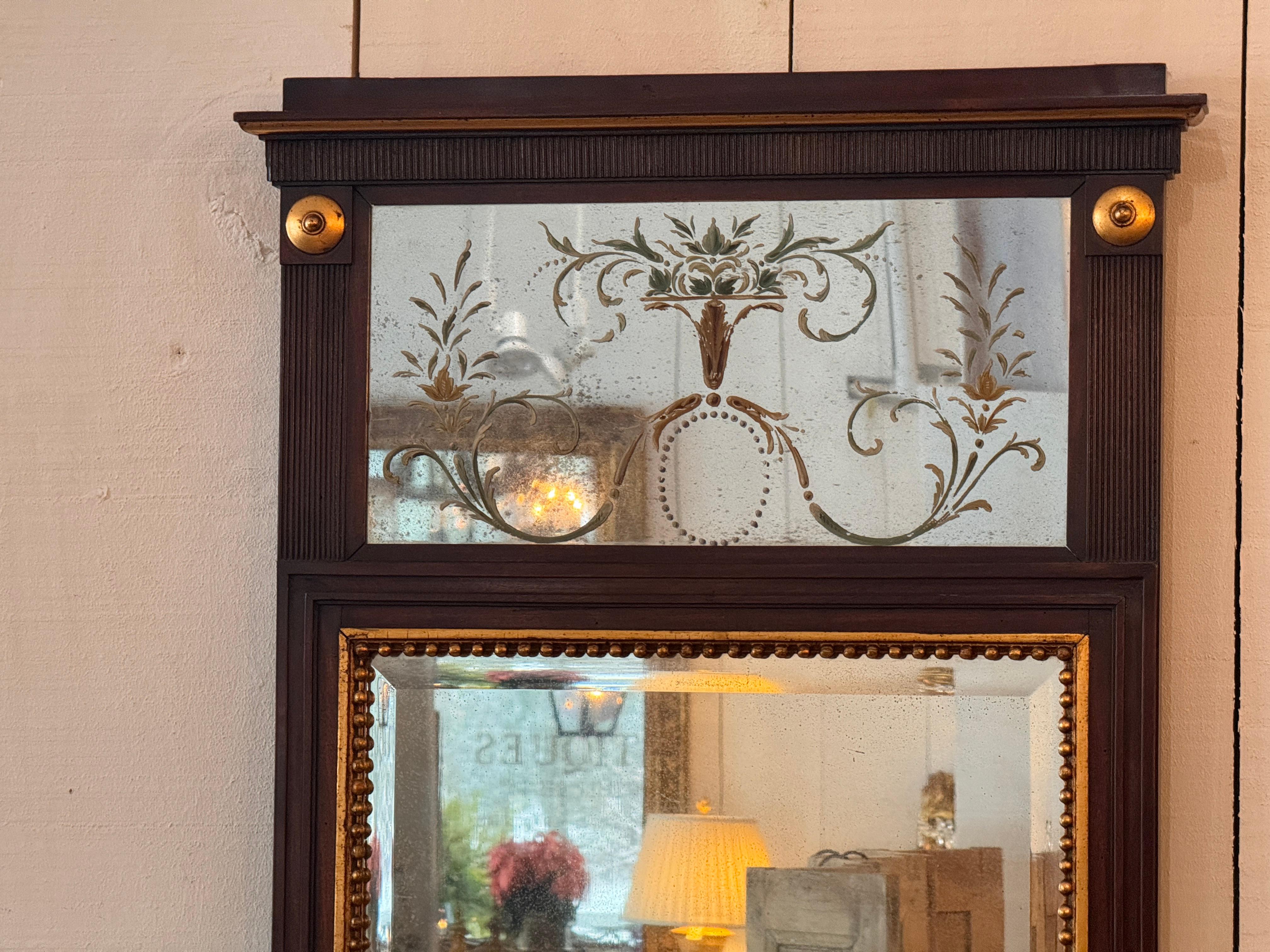 19th Century Mahogany and Gilt Mirror Bon état - En vente à Charlottesville, VA
