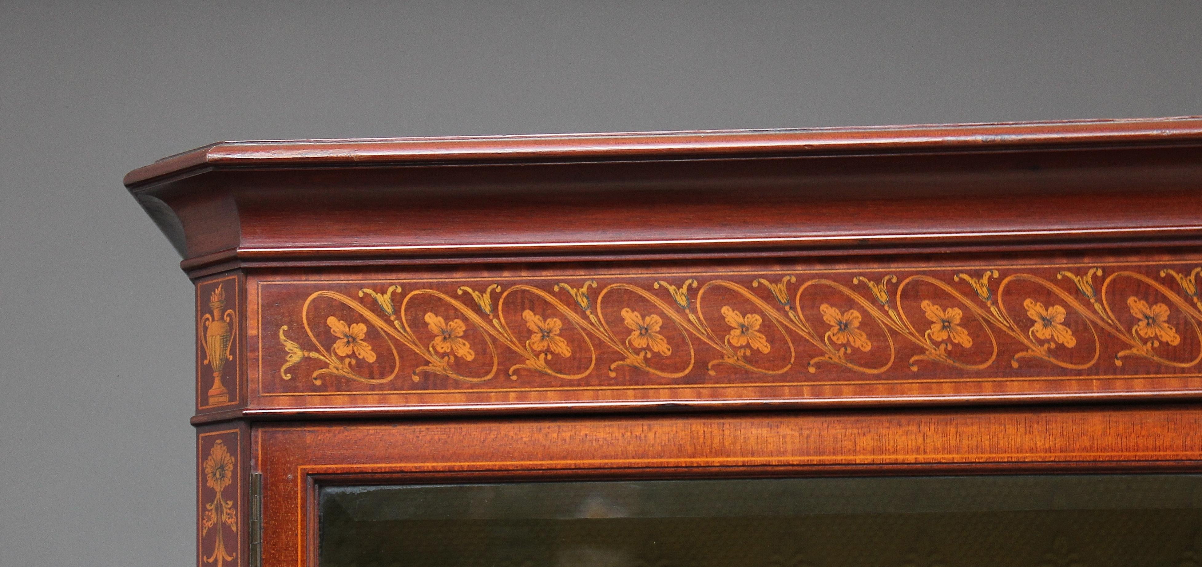 19th Century Mahogany and Inlaid Display Cabinet For Sale 7