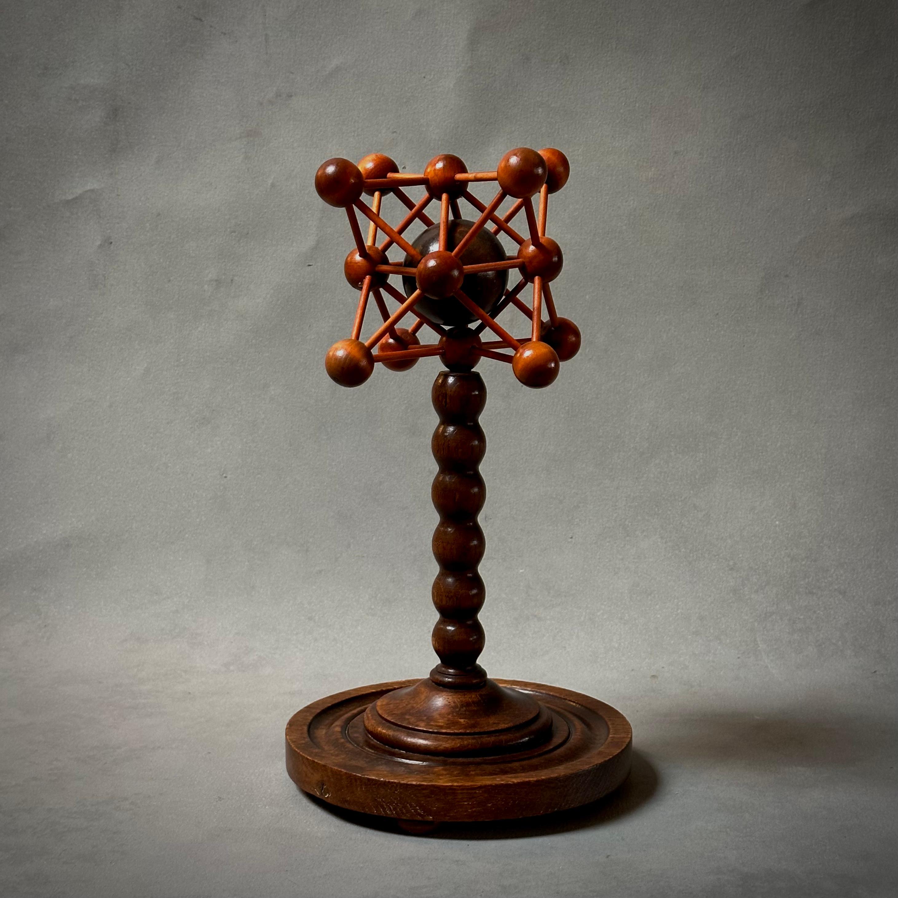 19th Century, Mahogany and Oak Wood Sculpture In Good Condition For Sale In Los Angeles, CA