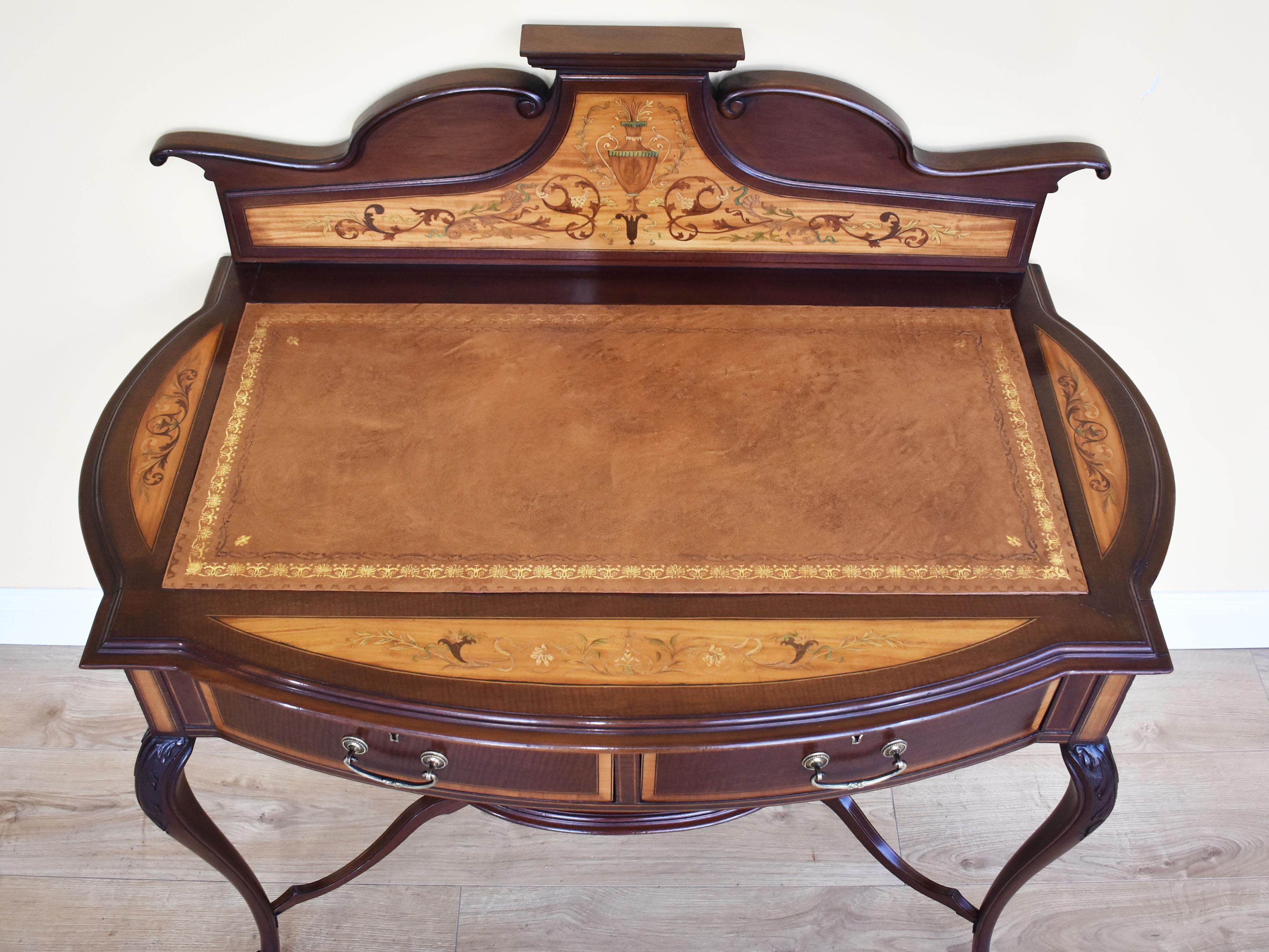 19th Century Mahogany and Satinwood Inlaid Writing Table In Excellent Condition In Chelmsford, Essex