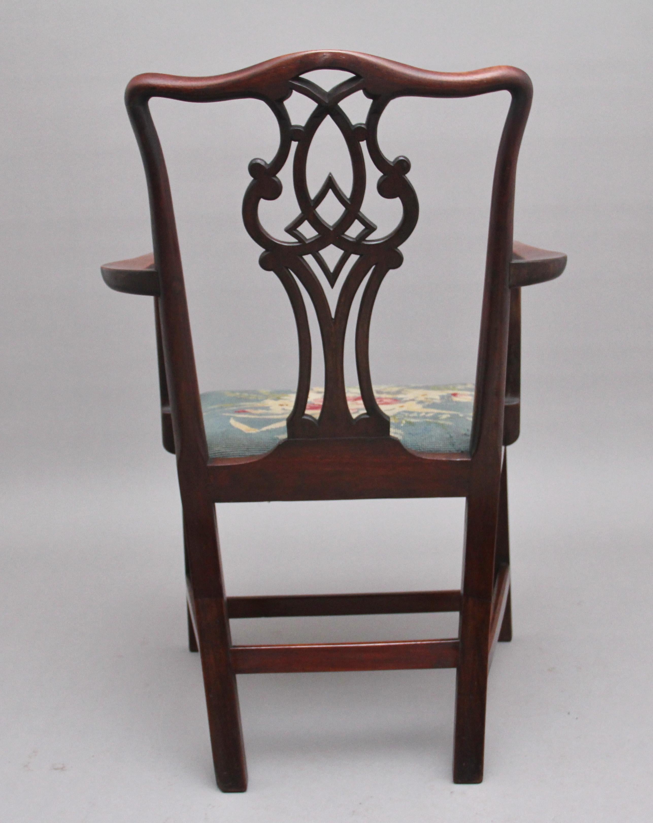 British 19th Century Mahogany Armchair in the Chippendale Style For Sale