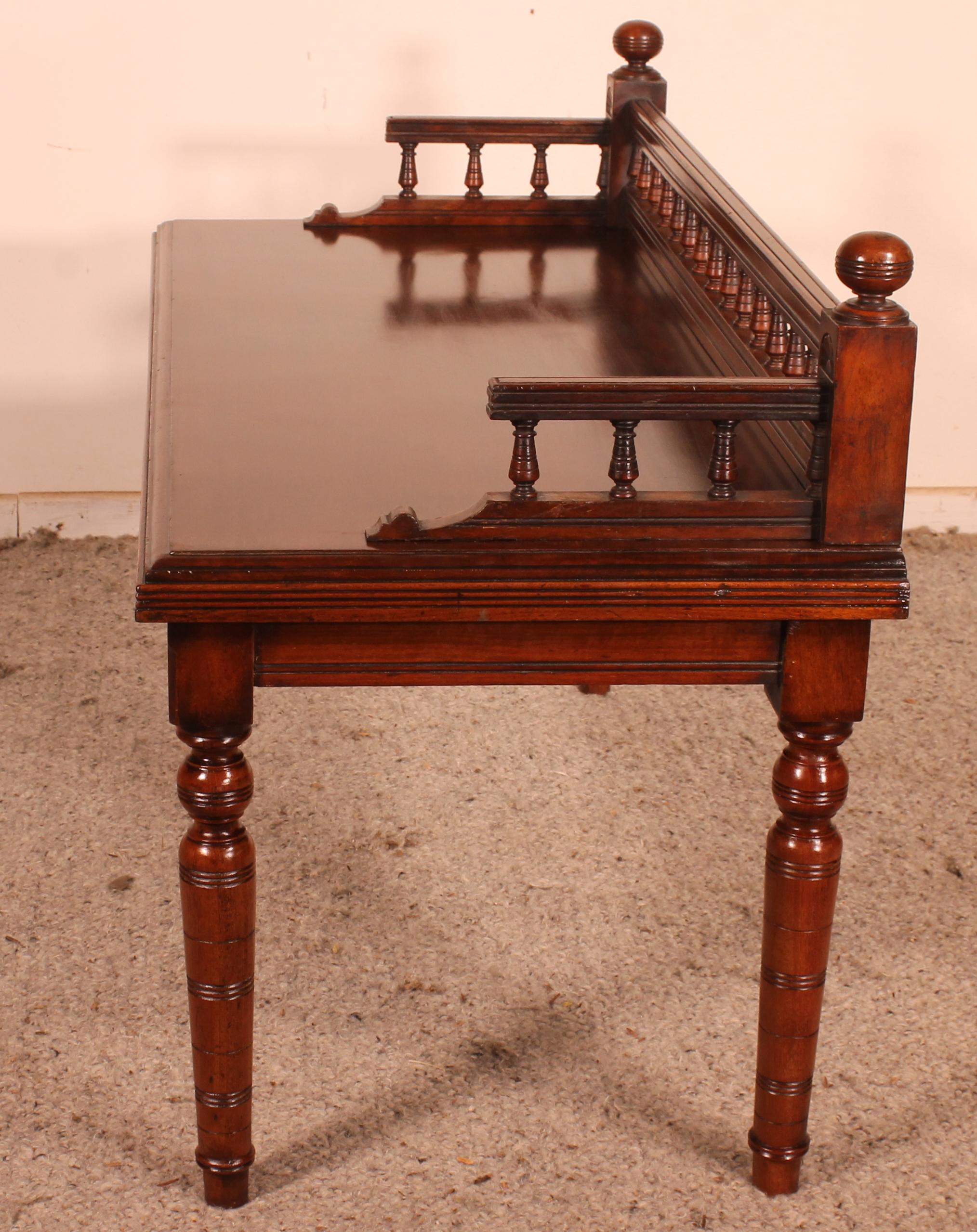 British 19th Century Mahogany Bench-England For Sale