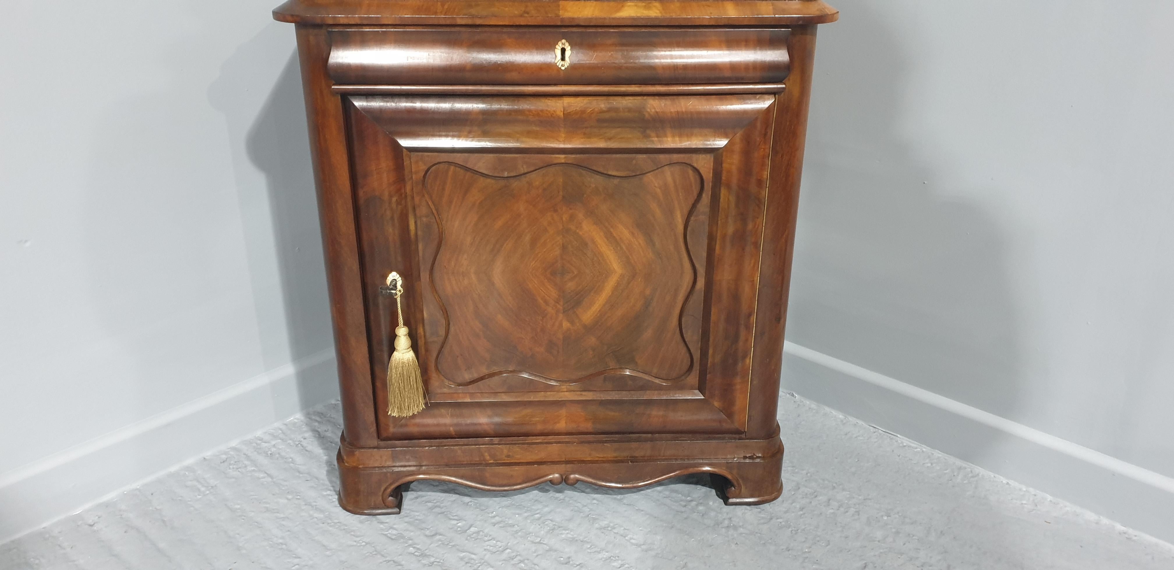 Consola Biedermeier de caoba del siglo XIX con espejo en Bueno estado para la venta en Swadlincote, GB