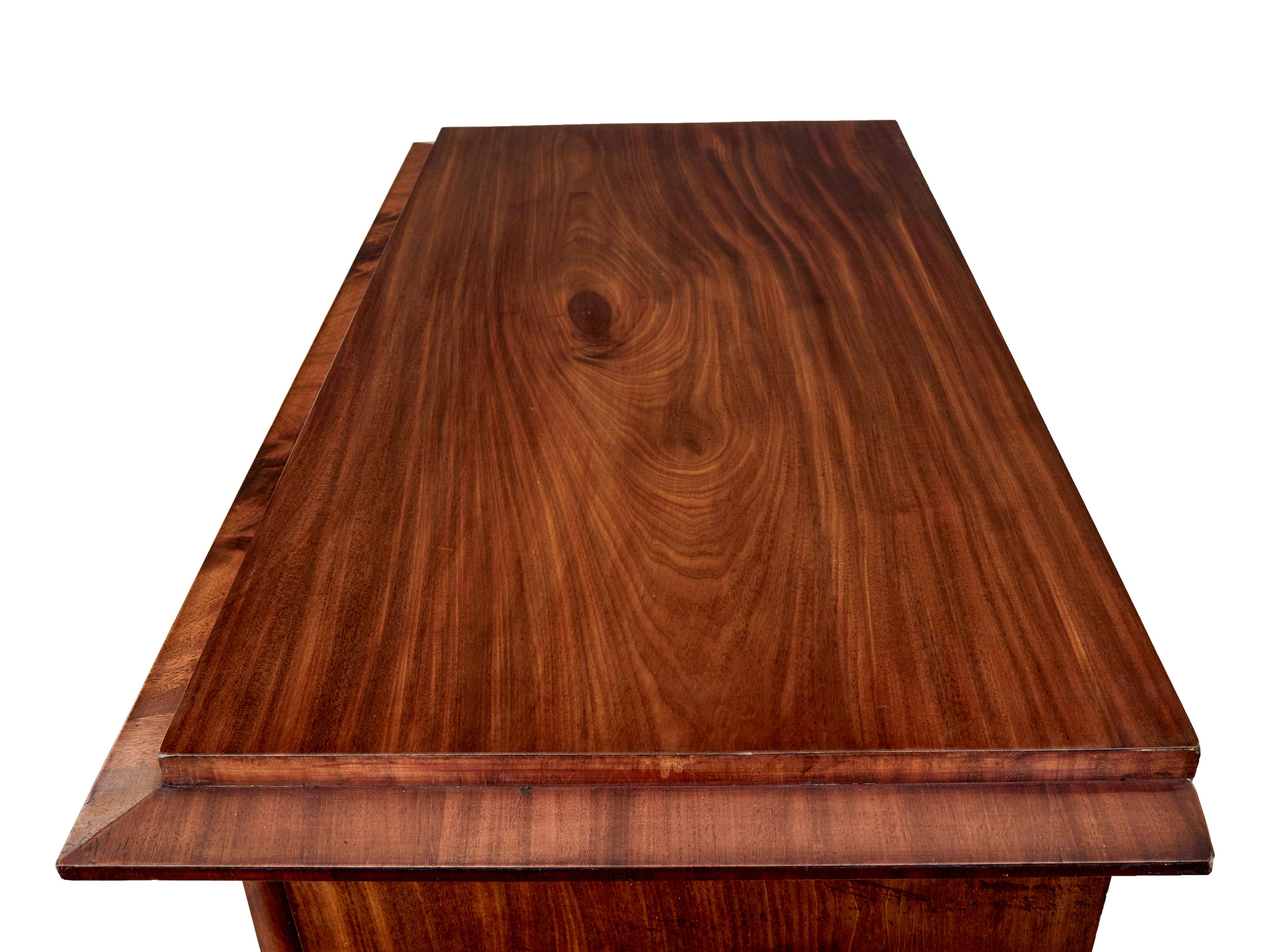 Biedermeier Sekretär Kommode aus Mahagoni des 19. im Angebot 7