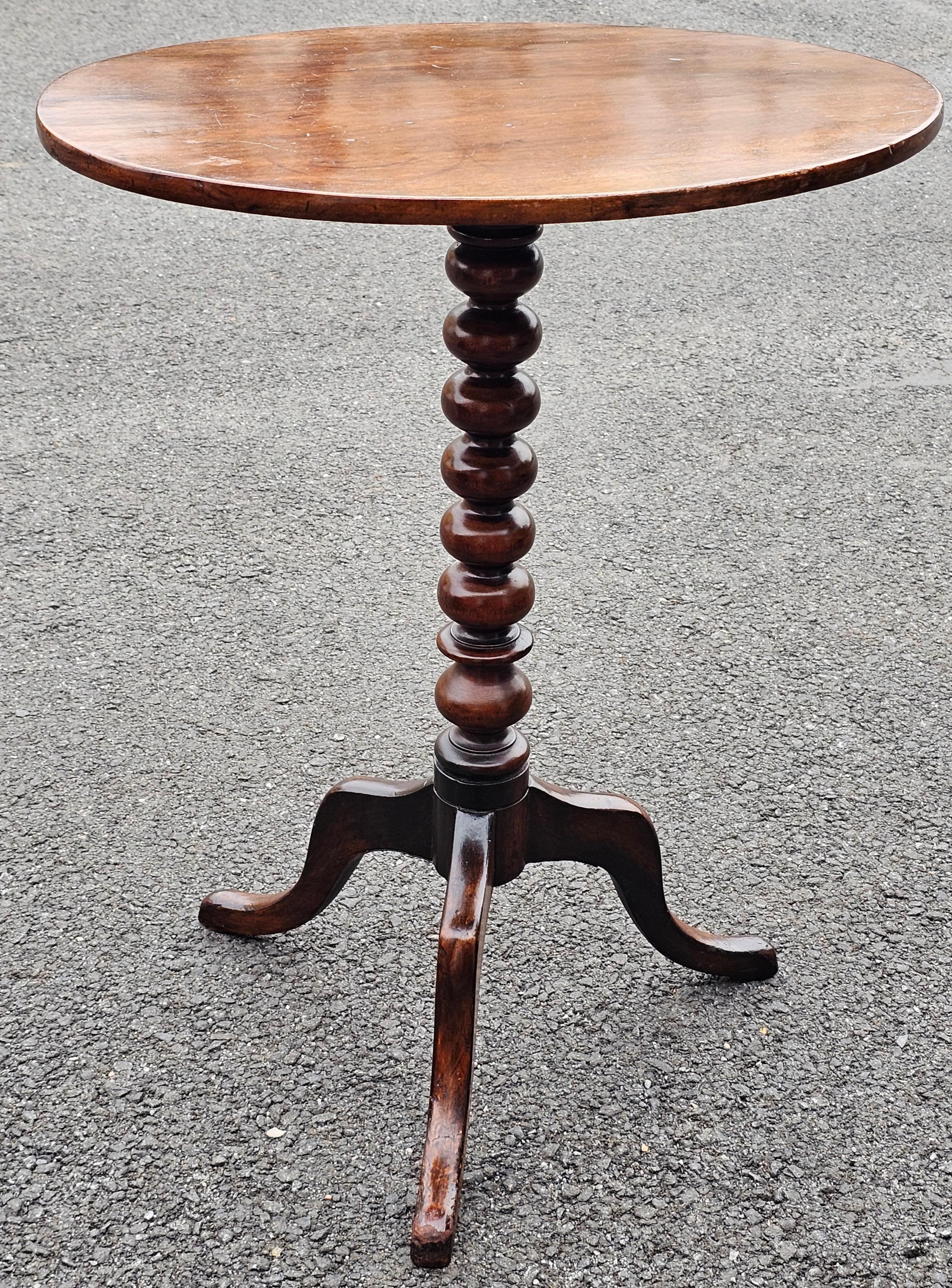George III 19th Century Mahogany Bobbin Pedestal Oval Side Table Candle Stand For Sale