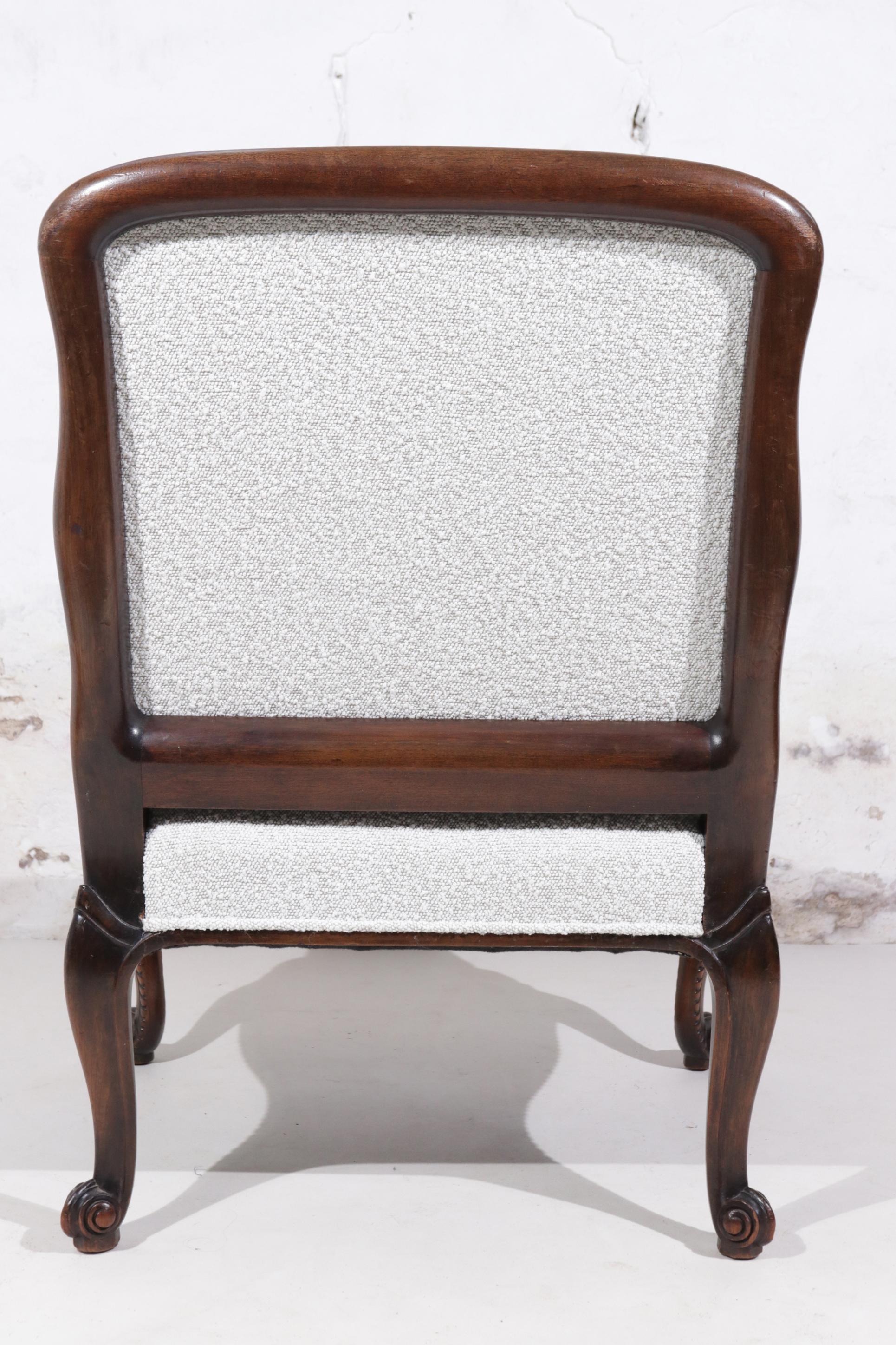 19th Century Mahogany Boucle Loungechair Louis XVI Style 8