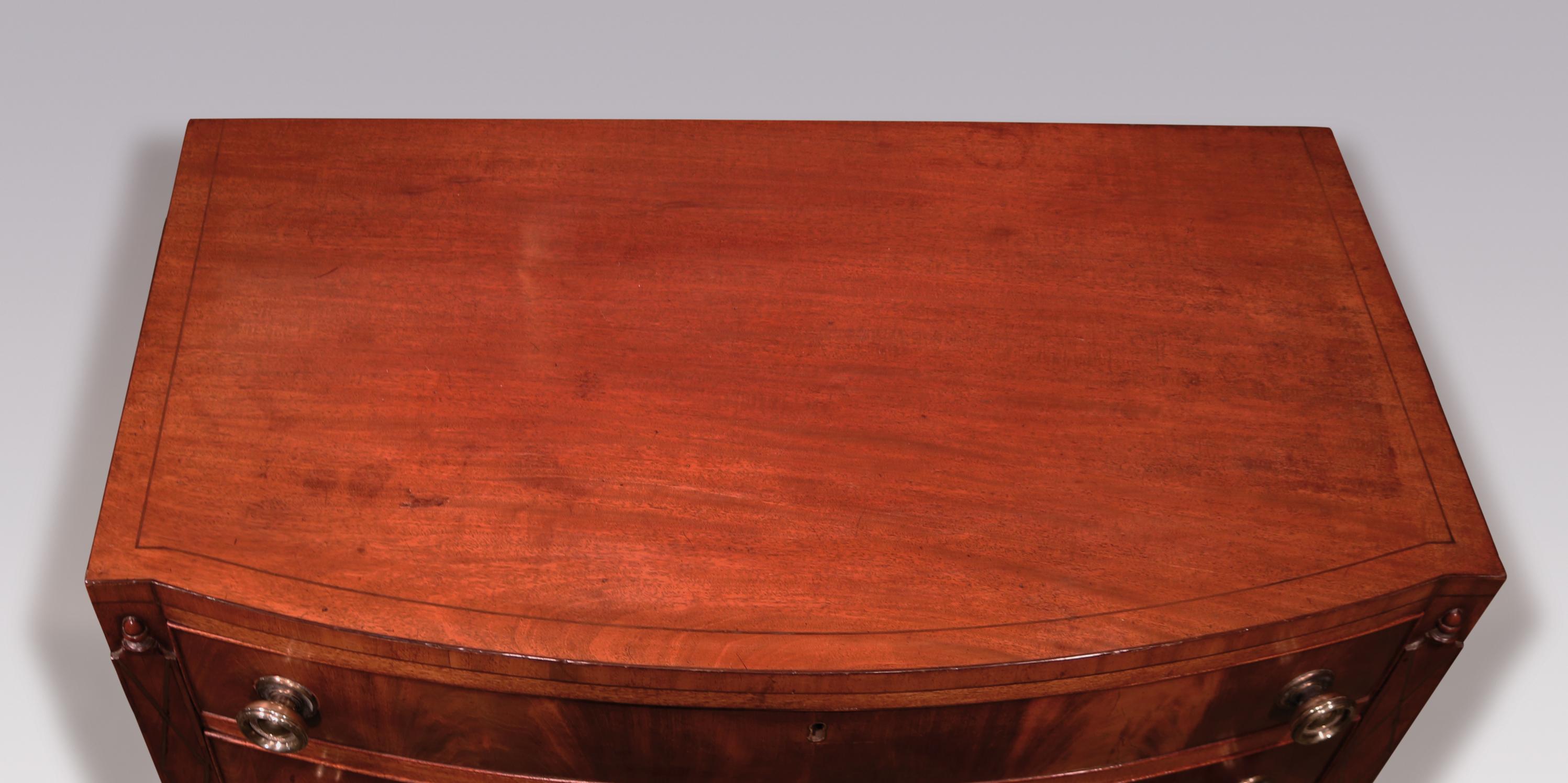 Regency 19th Century Mahogany Bow Chest stamped Gillows For Sale