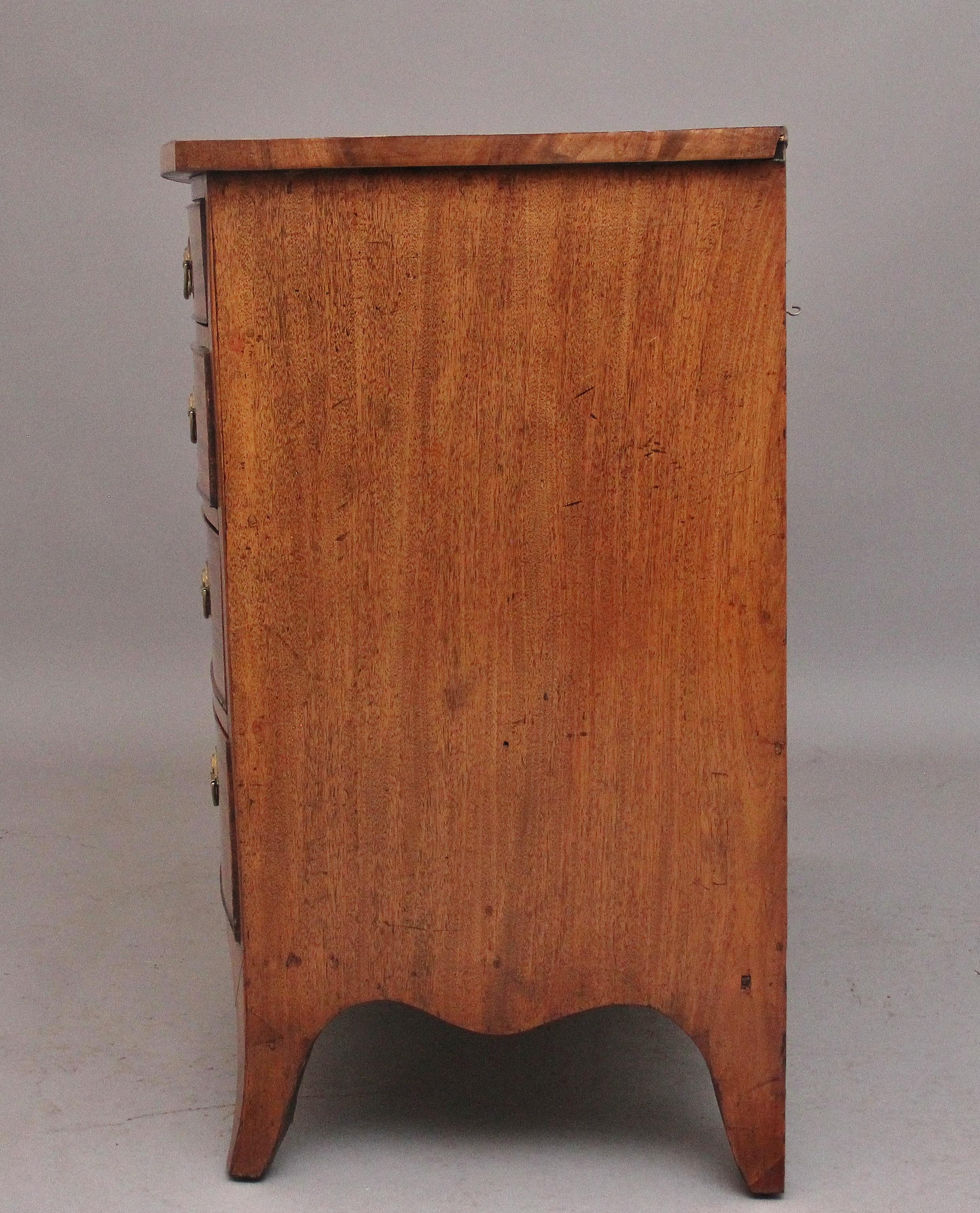 19th Century mahogany bowfront chest For Sale 1