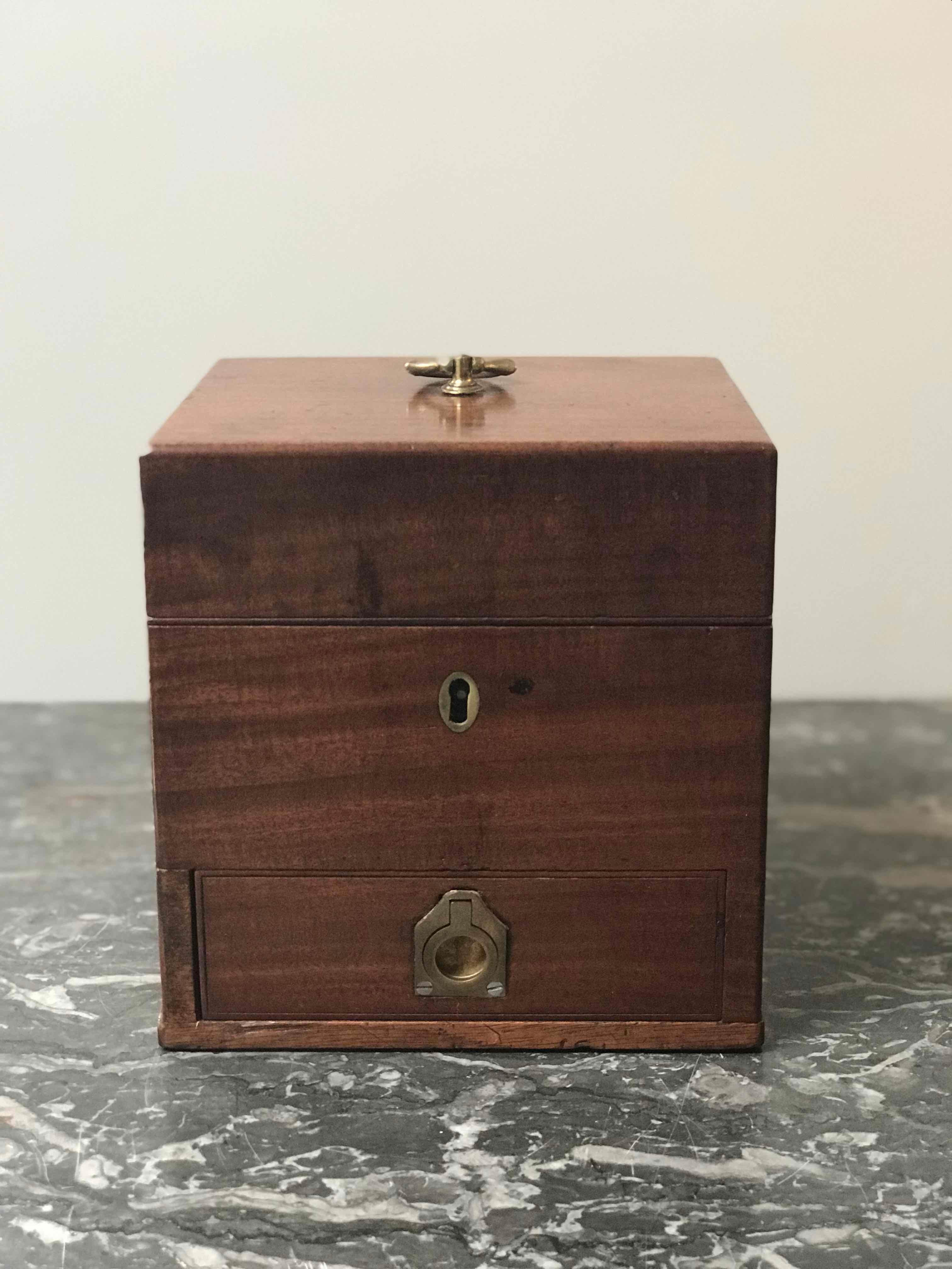 19th century mahogany box with drawer and handle. 