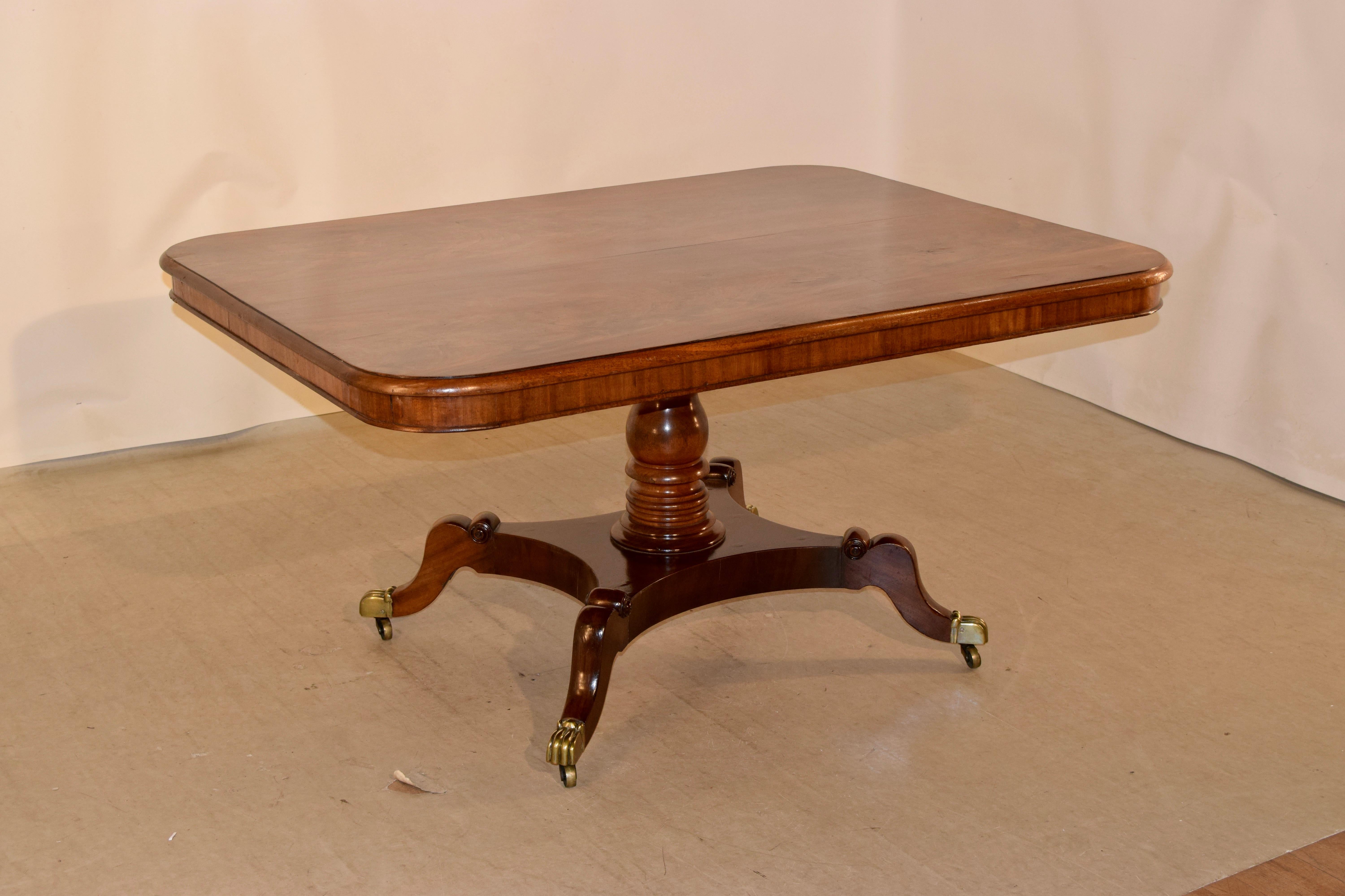 English 19th Century Mahogany Breakfast Table with Tilt-Top