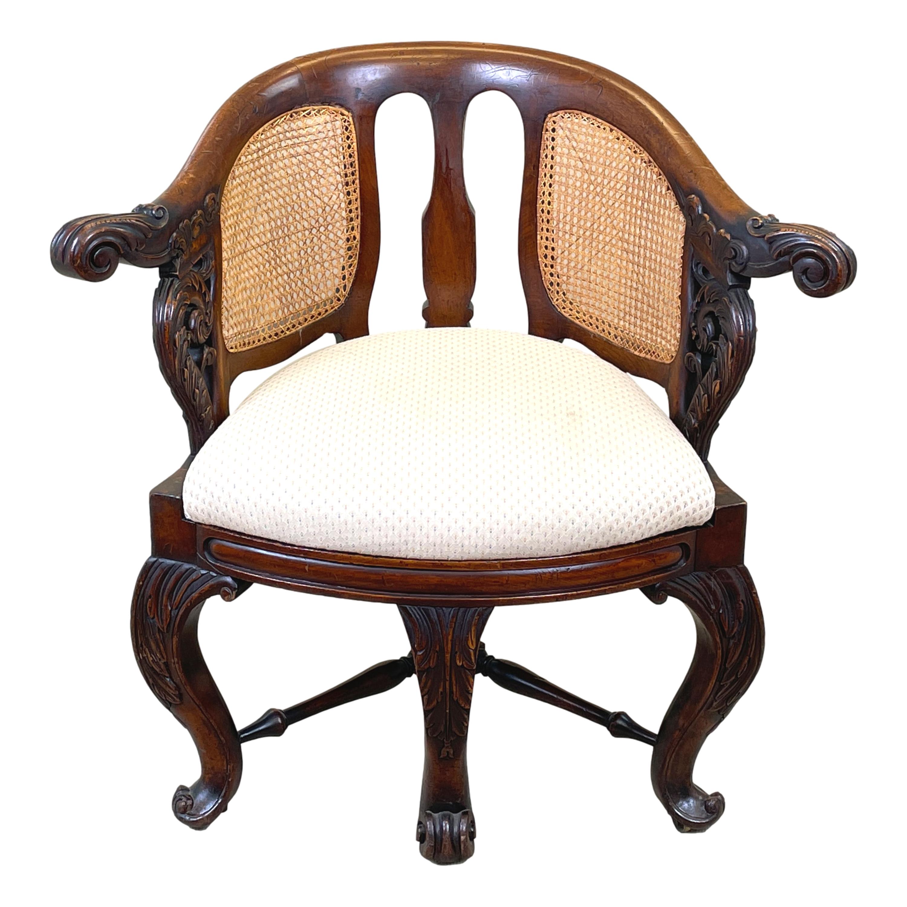 19th Century Mahogany Bürgermeister Desk Chair In Good Condition In Bedfordshire, GB