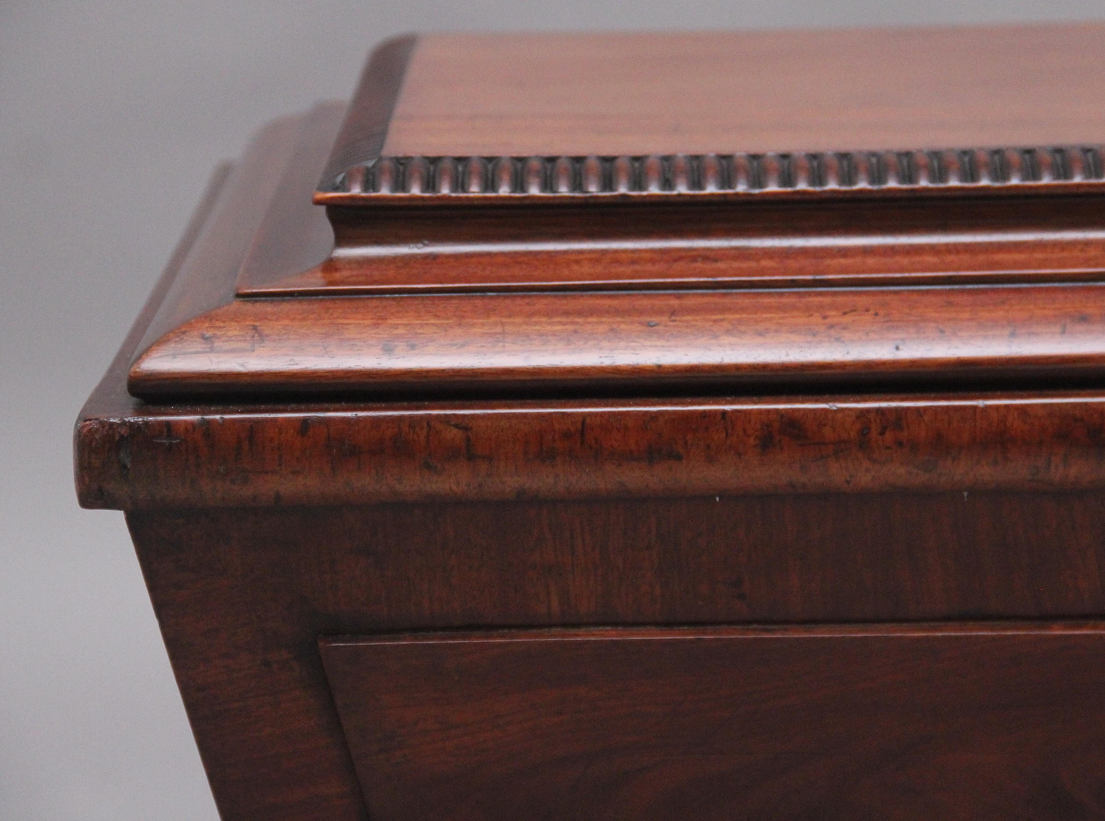 19th Century mahogany cellarette of sarcophagus form For Sale 1