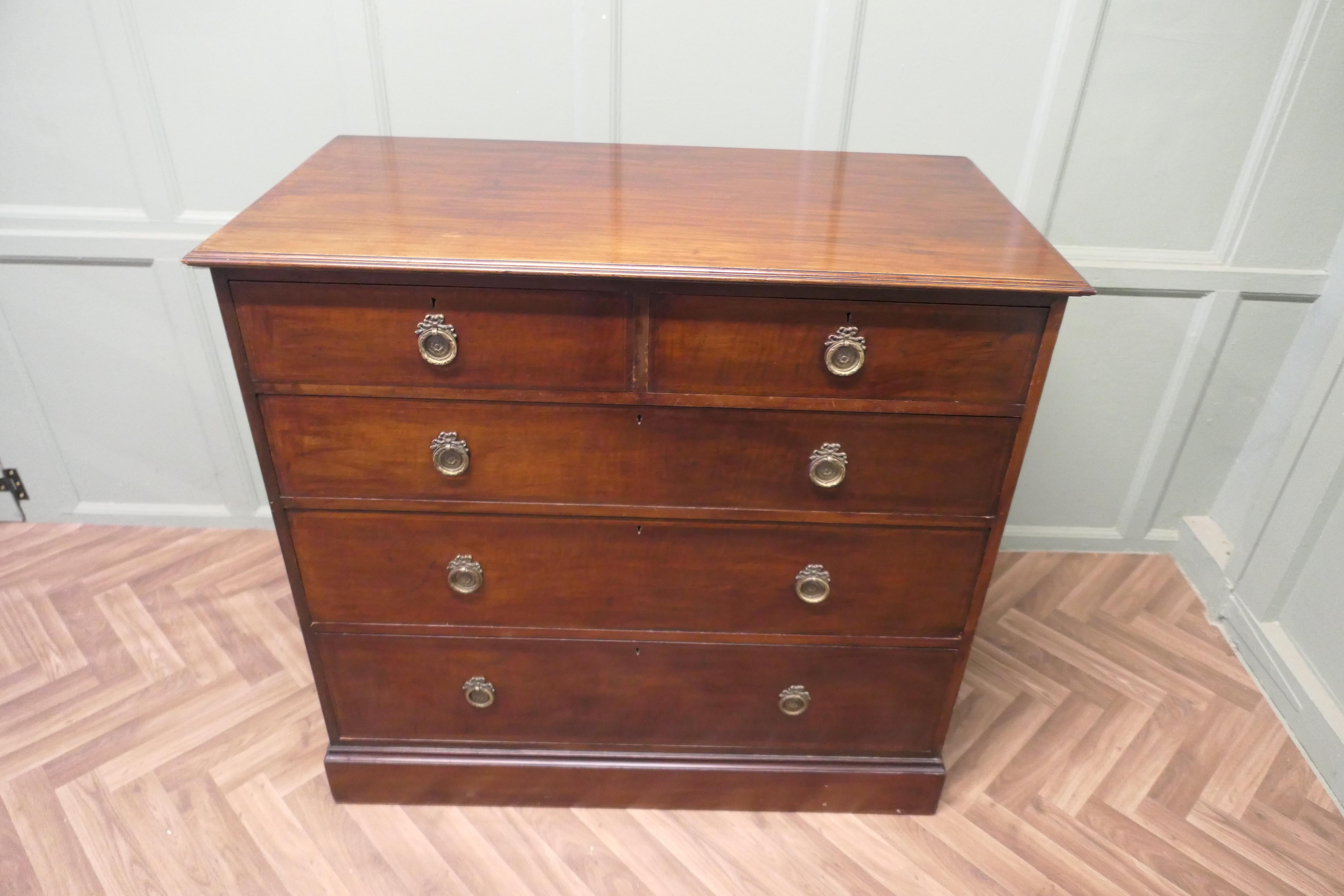 Victorien Commode en acajou du XIXe siècle par Gillows en vente