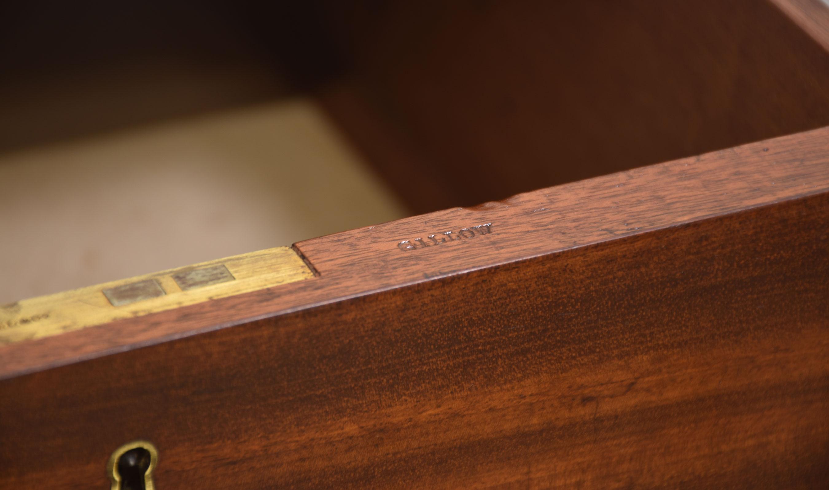 Britannico Cassettiera in mogano del XIX secolo di Gillows in vendita