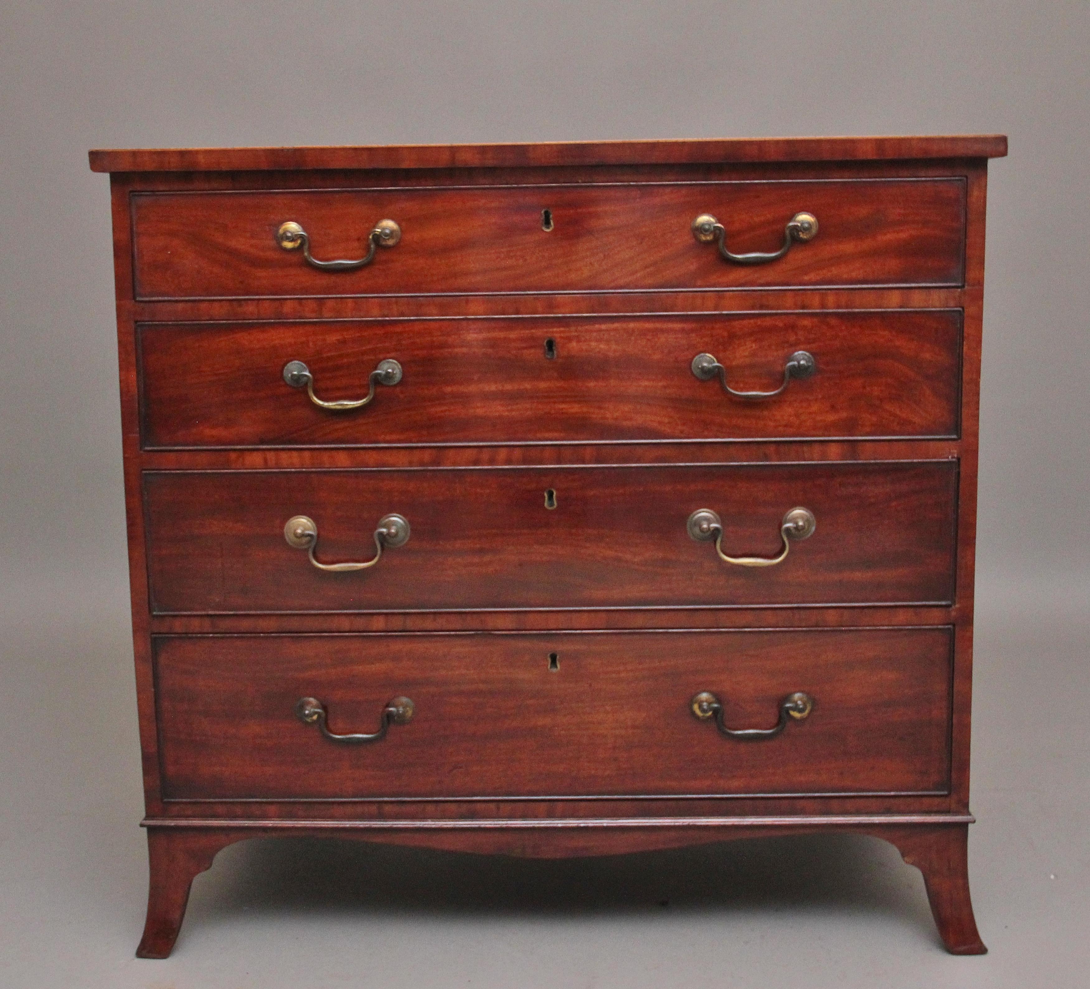 British 19th Century Mahogany Chest of Drawers For Sale
