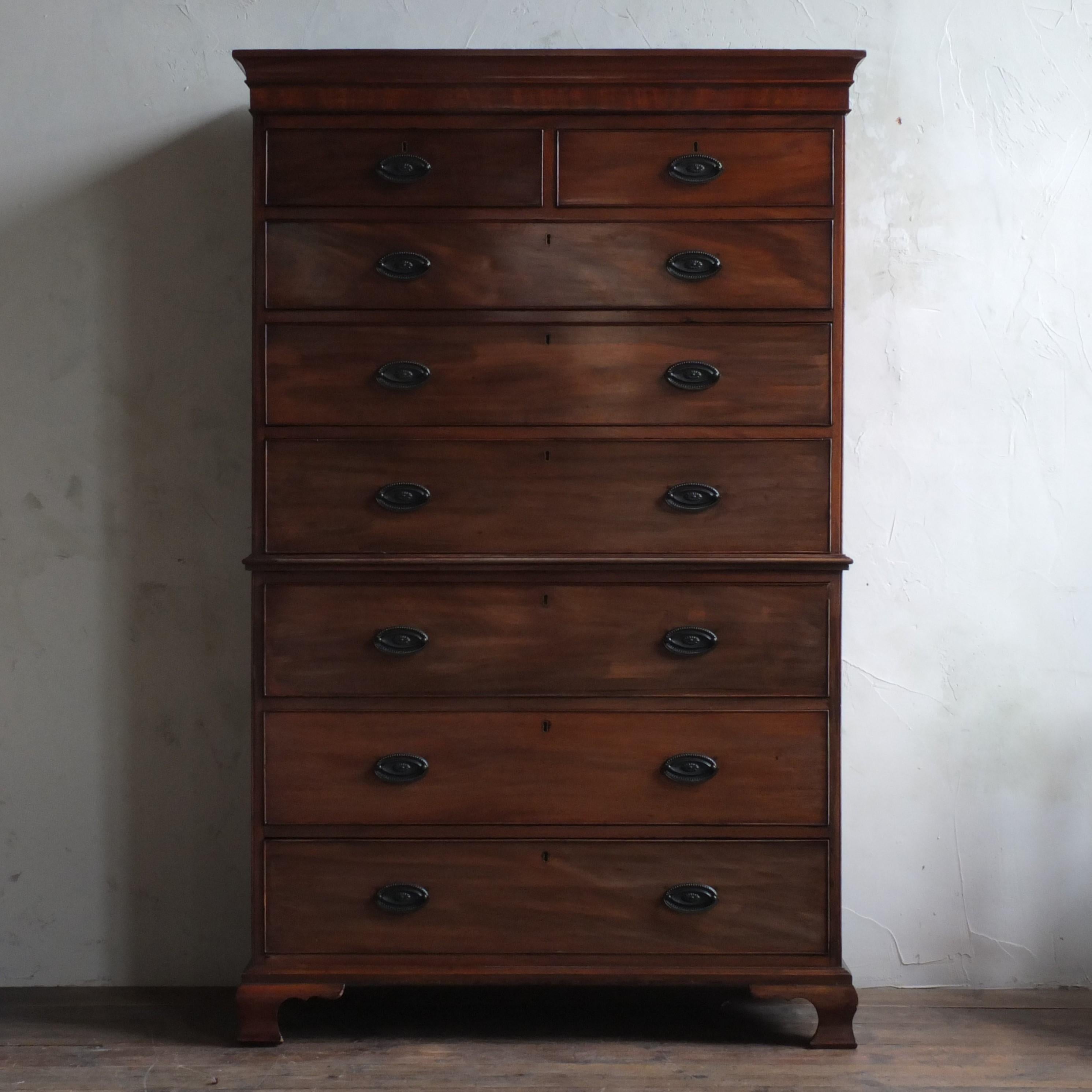 Georgian 19th Century Mahogany Chest of Drawers For Sale