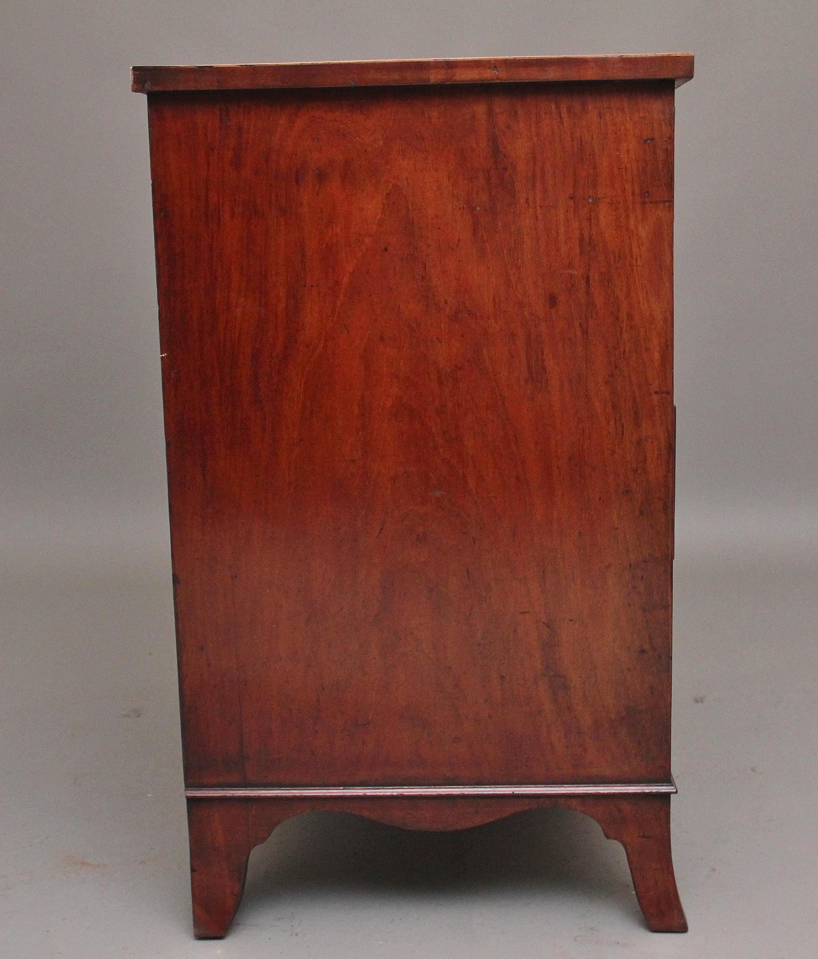 19th Century Mahogany Chest of Drawers For Sale 1