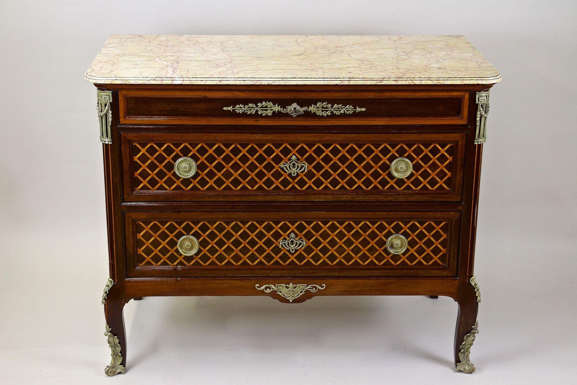 French 19th Century Mahogany Chest Of Drawers With Marquetry Works, France circa 1870 For Sale