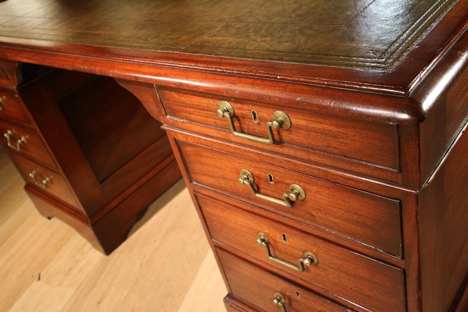 Late 19th Century 19th Century Mahogany Desk with Greem Leather Top