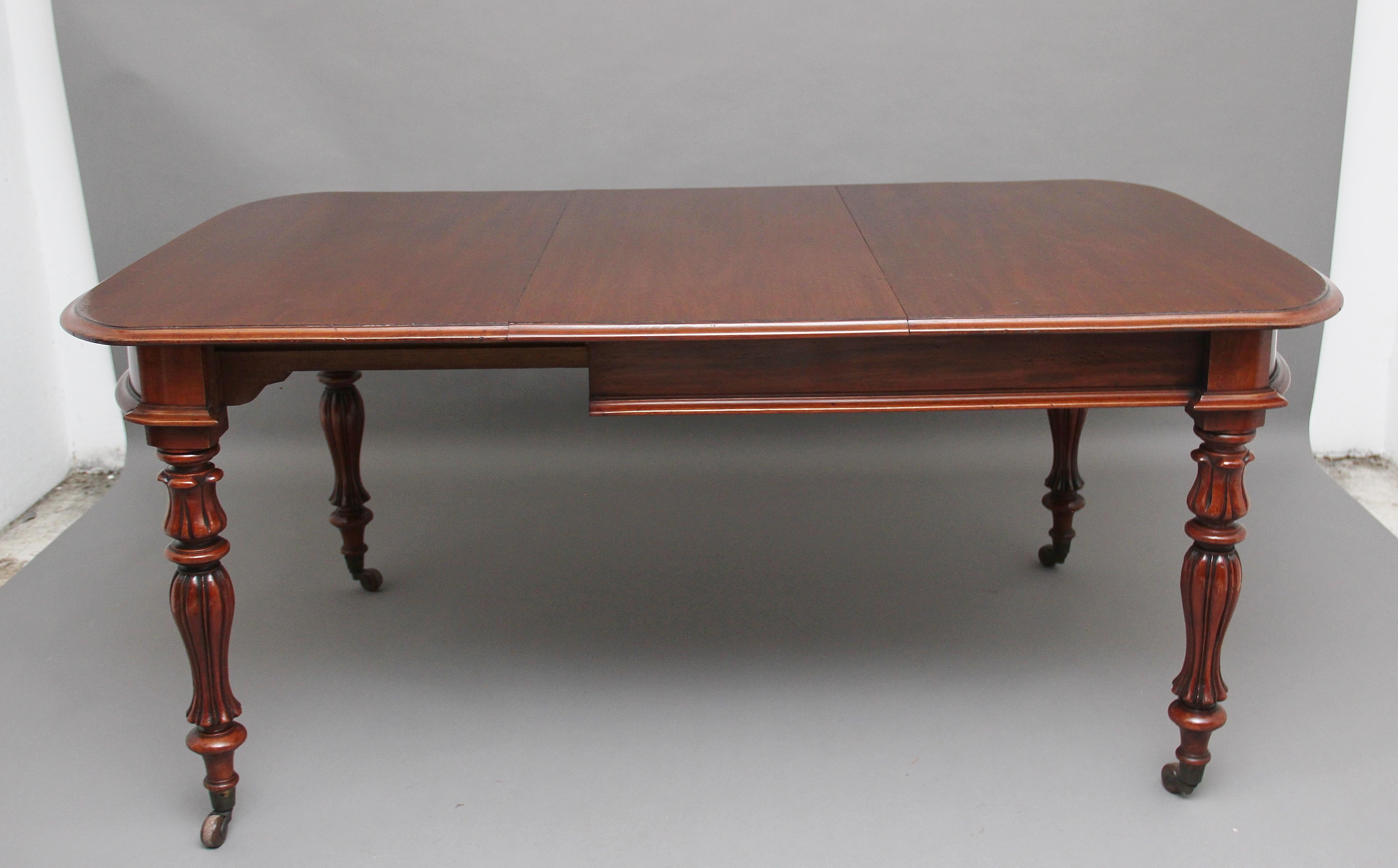 Mid-19th Century 19th Century Mahogany Dining Table For Sale