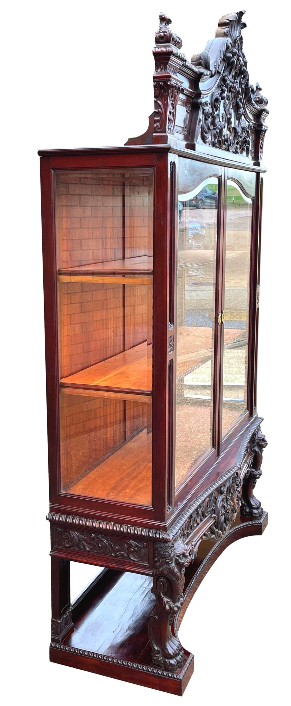 19th Century Mahogany Display Cabinet For Sale 5