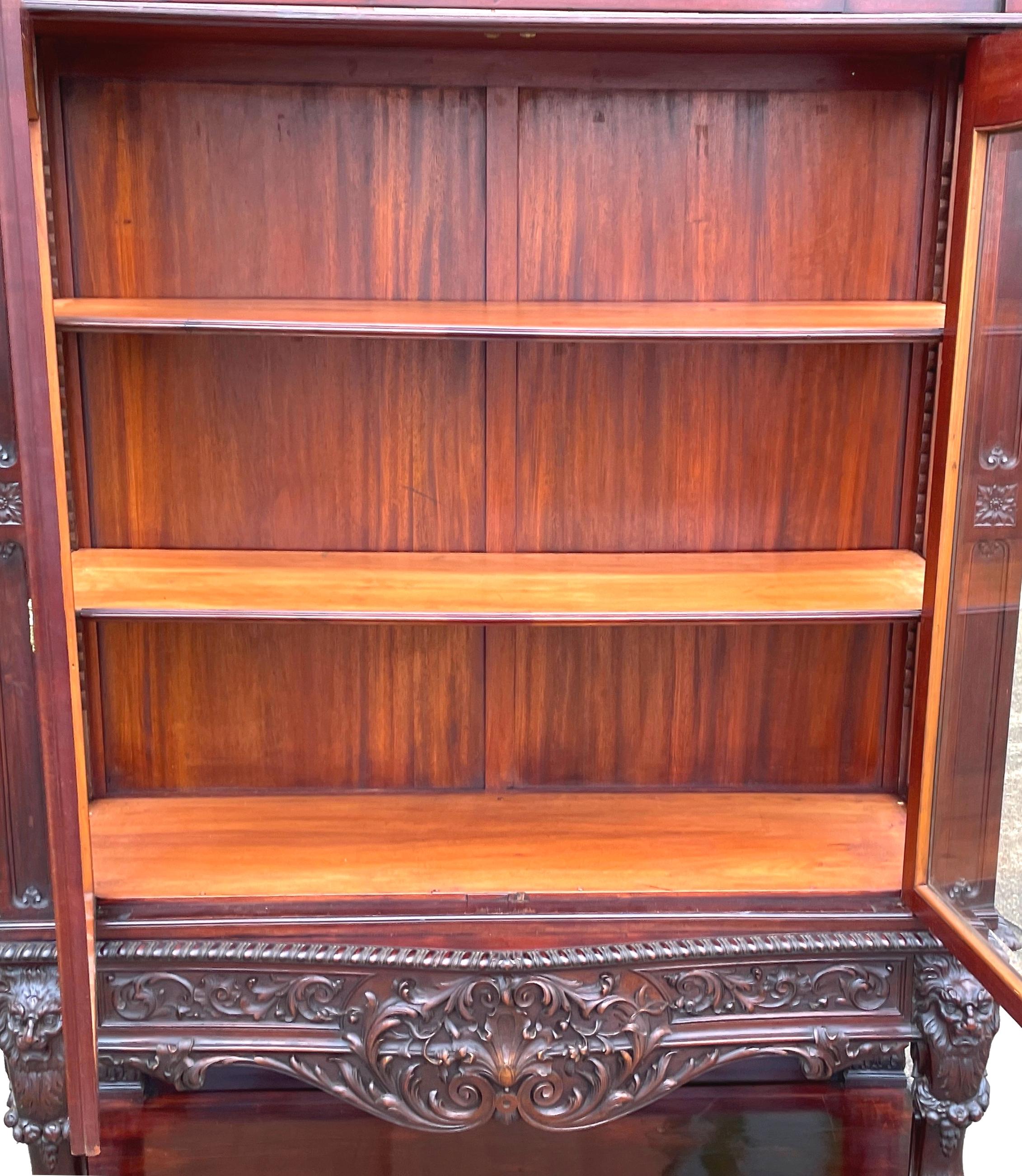 19th Century Mahogany Display Cabinet For Sale 3