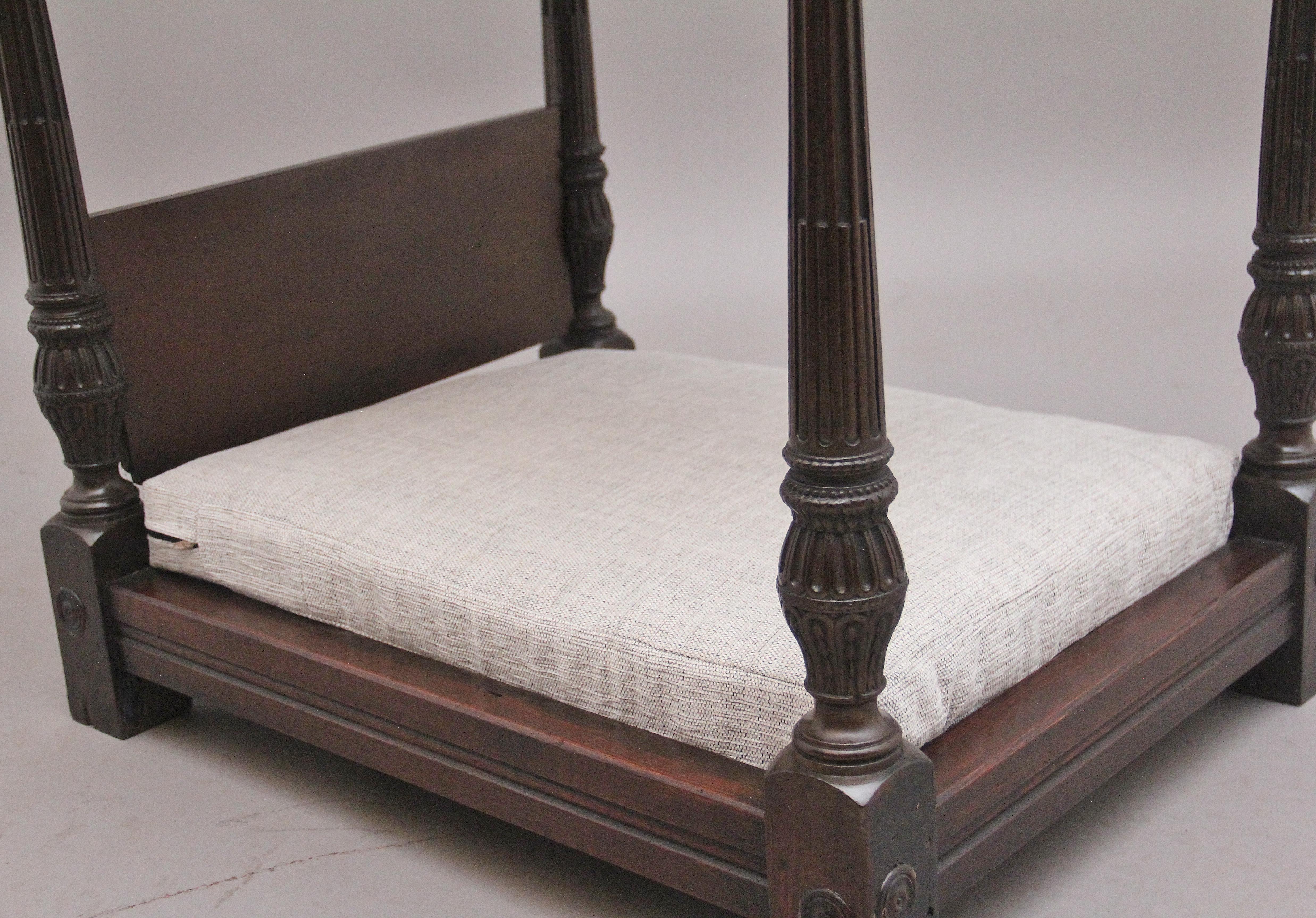 Mahagoni-Himmelbett aus dem 19. Jahrhundert im Angebot 5