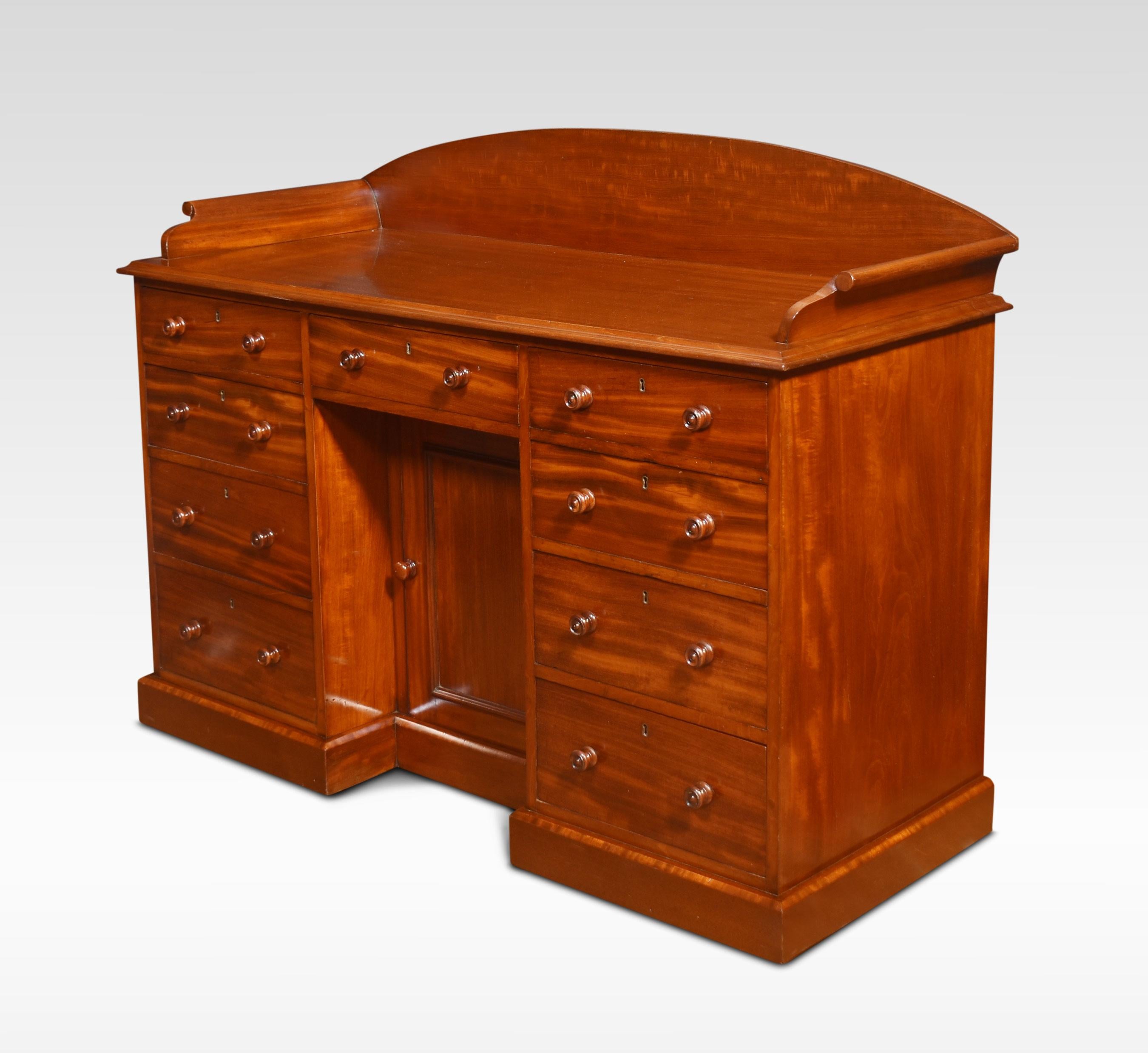 19th Century 19th century mahogany dressing table For Sale