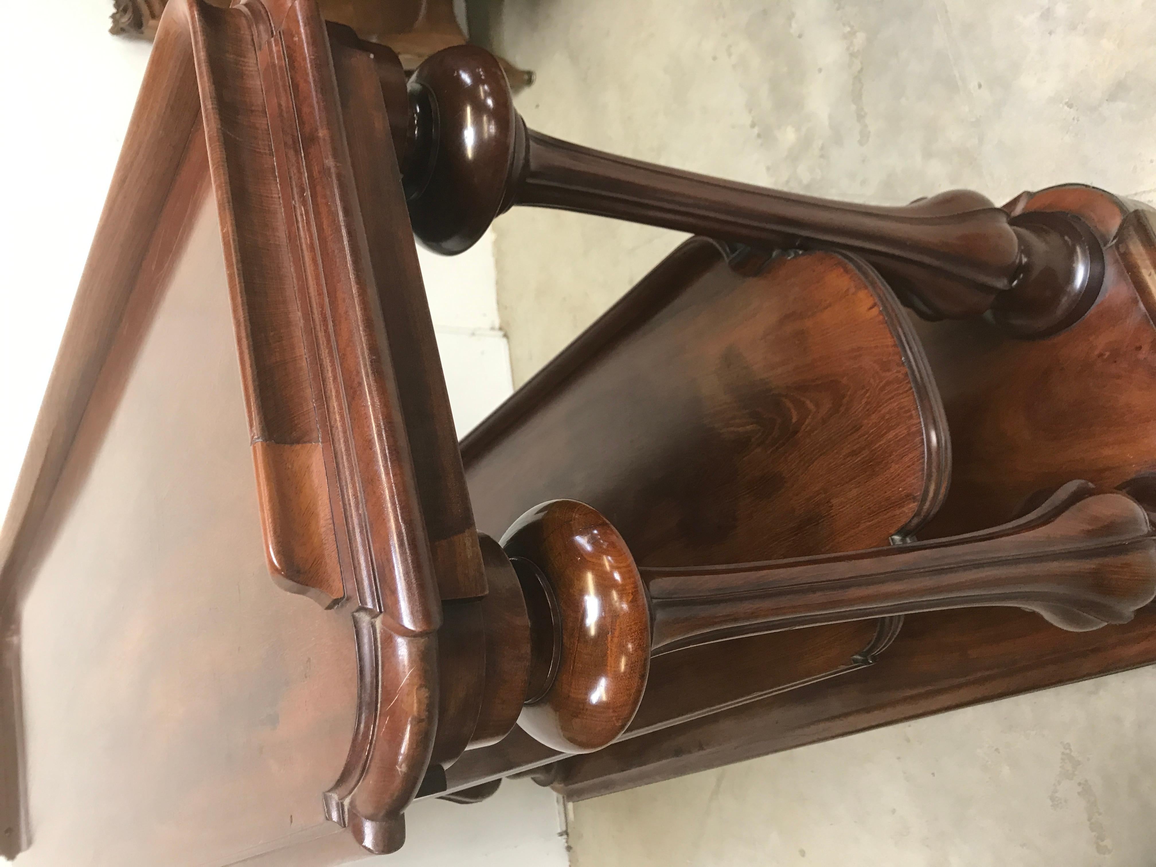 19th Century Mahogany Dumb Waiter In Good Condition For Sale In Chulmleigh, Devon