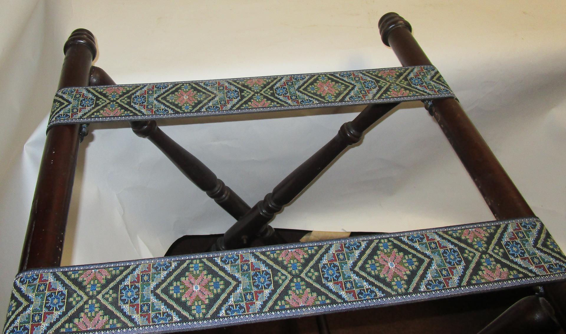 19th Century Mahogany English Butler's Tray on Turned Wooden Stand 1