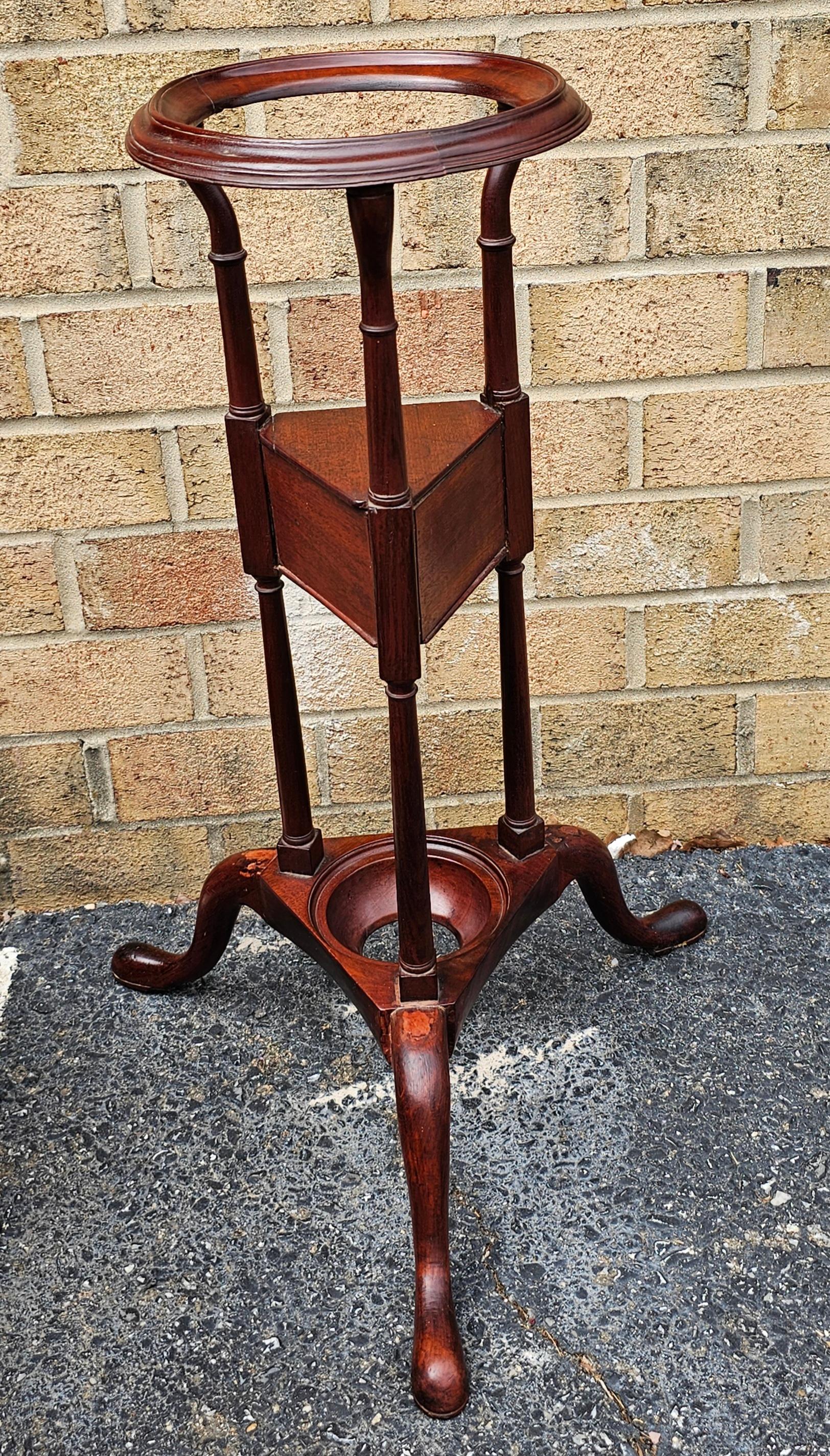 American 19th Century Mahogany English George III Style Basin Kettle Stand For Sale