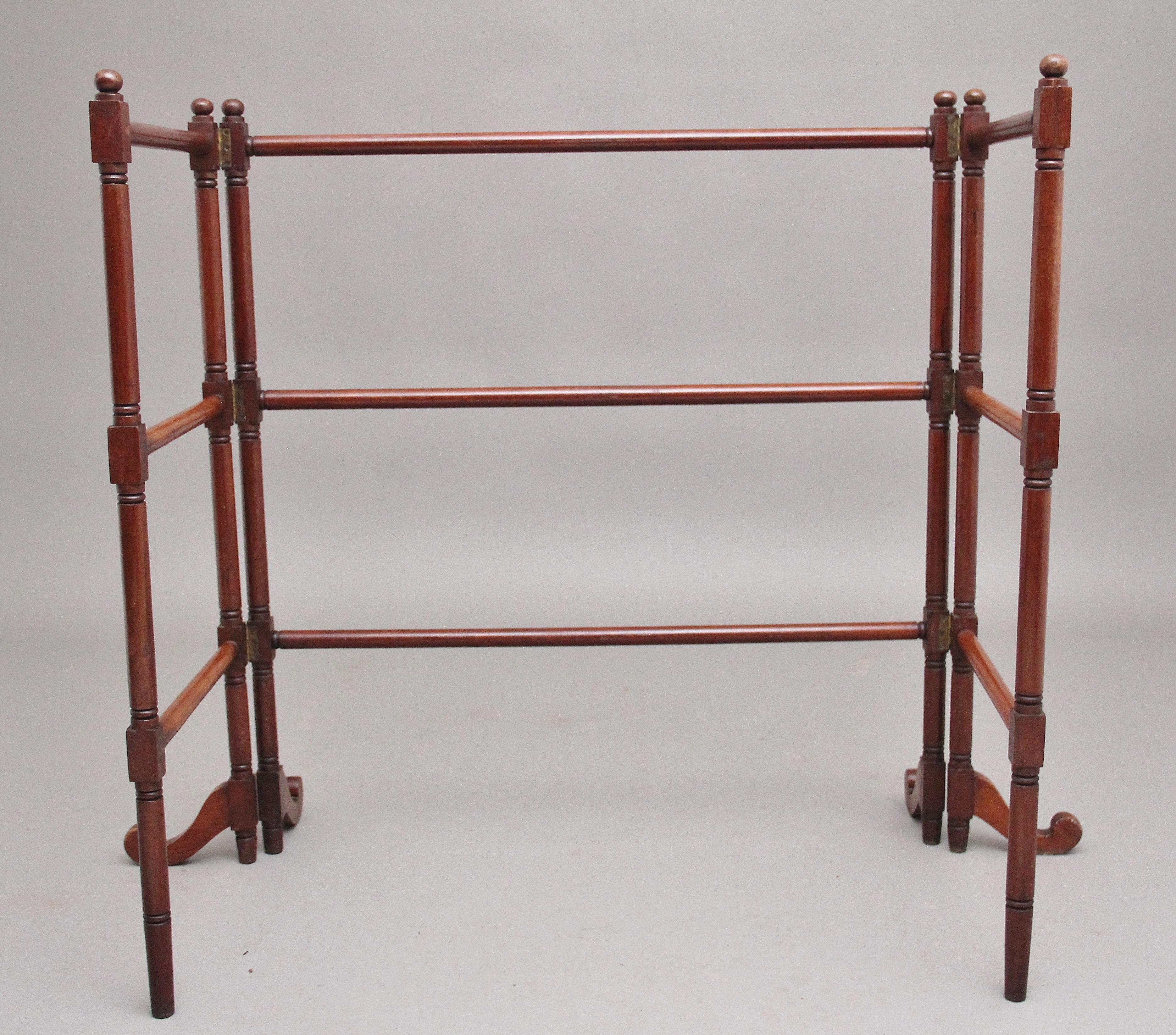 19th Century Mahogany Folding Towel Rail In Good Condition For Sale In Martlesham, GB