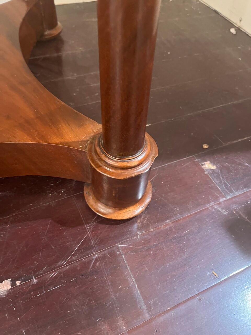 Table de coiffeuse Empire français en acajou du 19ème siècle en vente 3