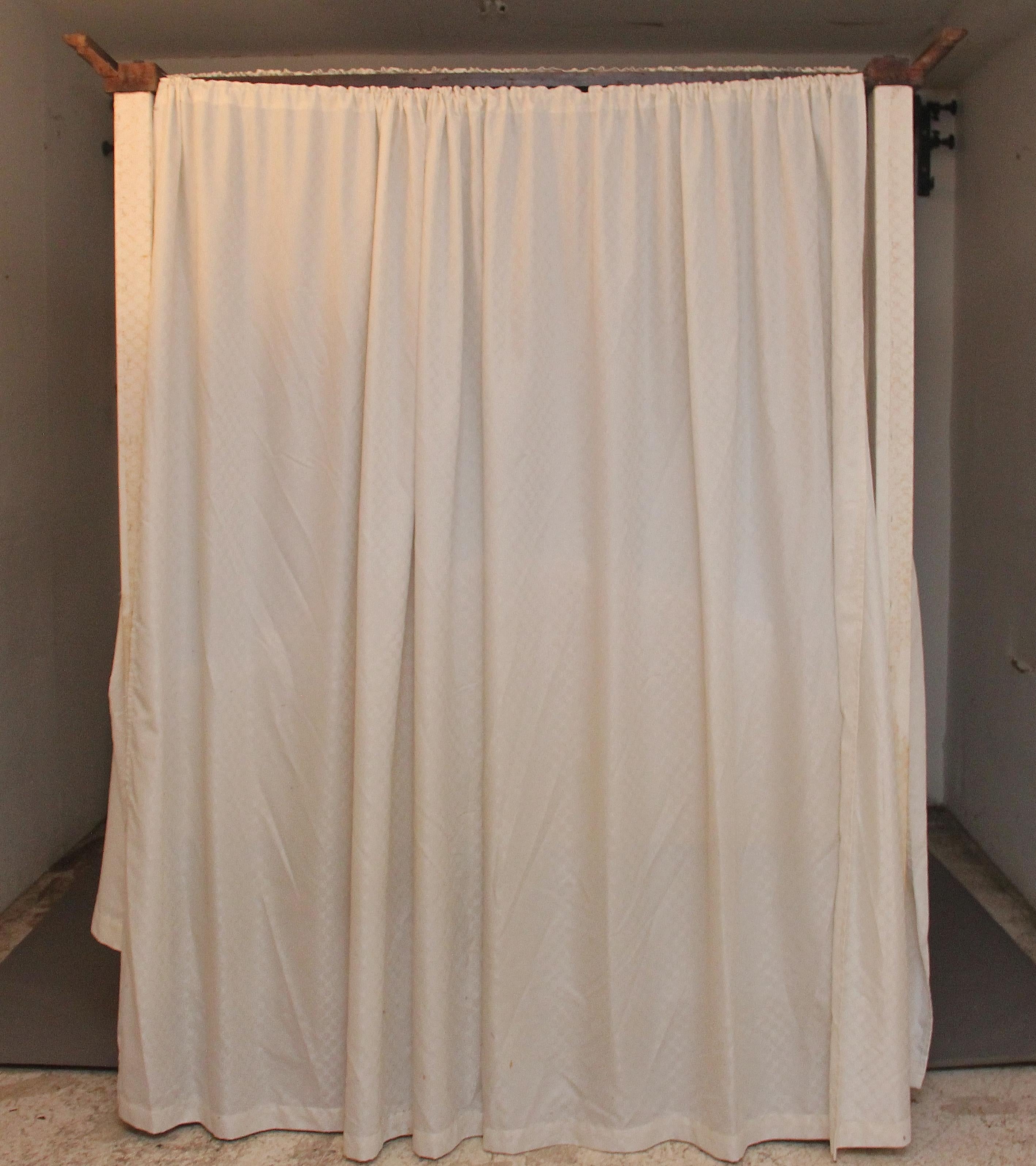 Demi-lit à taster en acajou du 19e siècle en vente 4